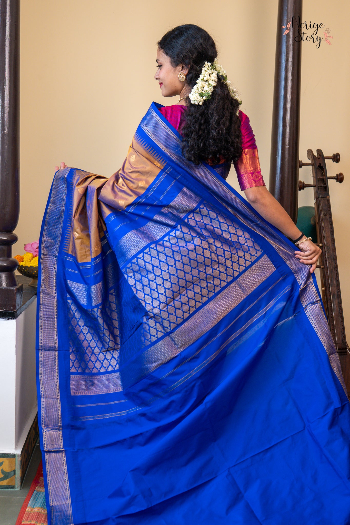 MADHUCHITHRA (ಮಧುಚಿತ್ರಾ)