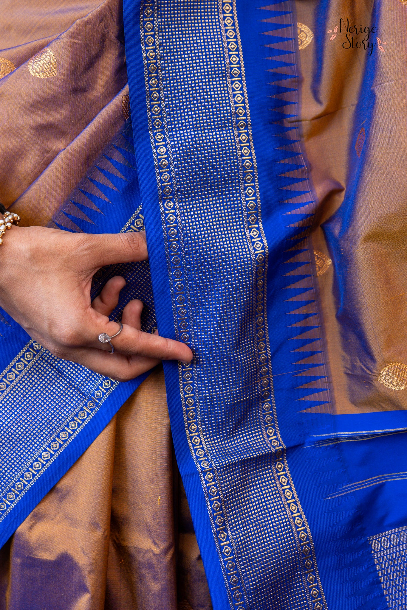 MADHUCHITHRA (ಮಧುಚಿತ್ರಾ)