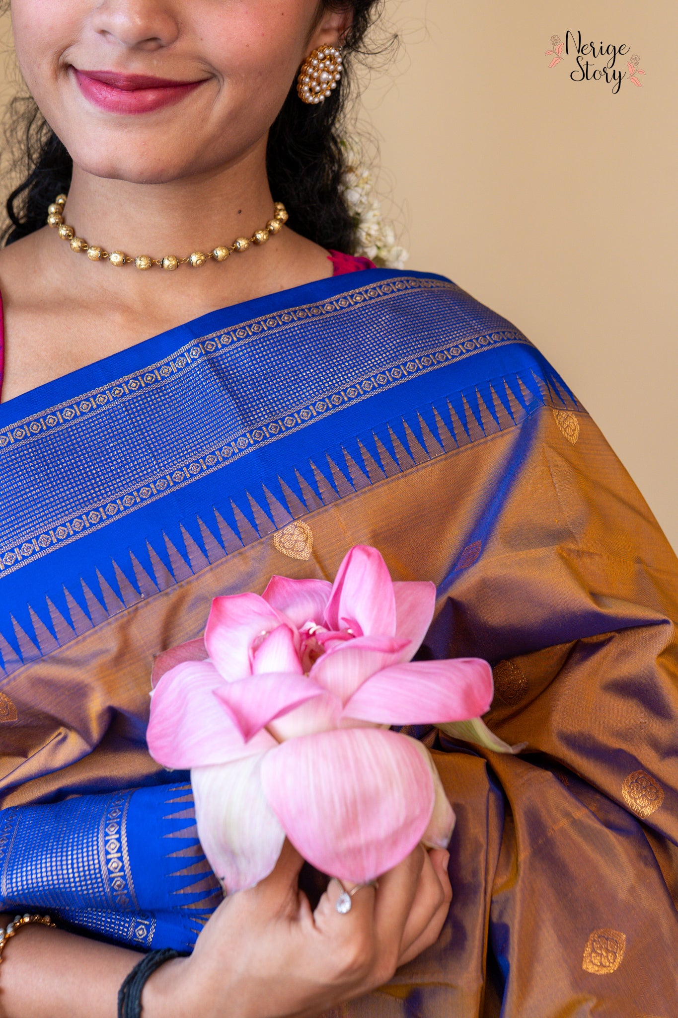 MADHUCHITHRA (ಮಧುಚಿತ್ರಾ)