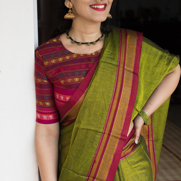 Buy Green Sarees for Women by Indie Picks Online | Ajio.com