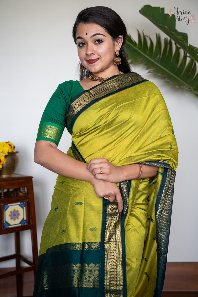 VIDYULA (வீதியுலா)