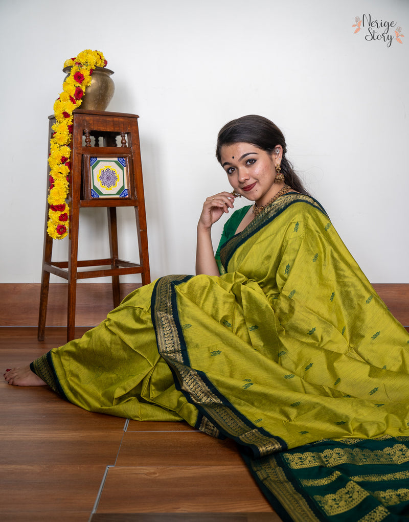 VIDYULA (வீதியுலா)