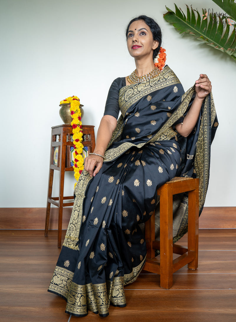 ANISHA (अनीषा)