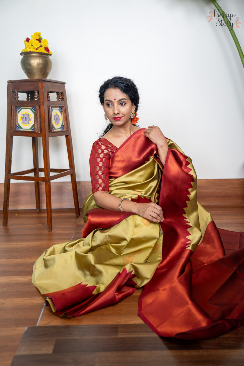 SHALINI (ஷாலினி)