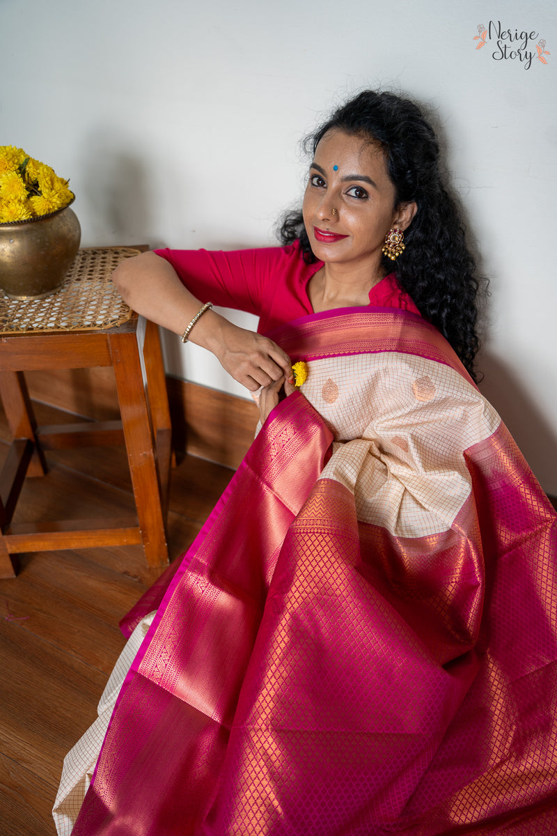 MOUNISHA (ಮೌನಿಷಾ)