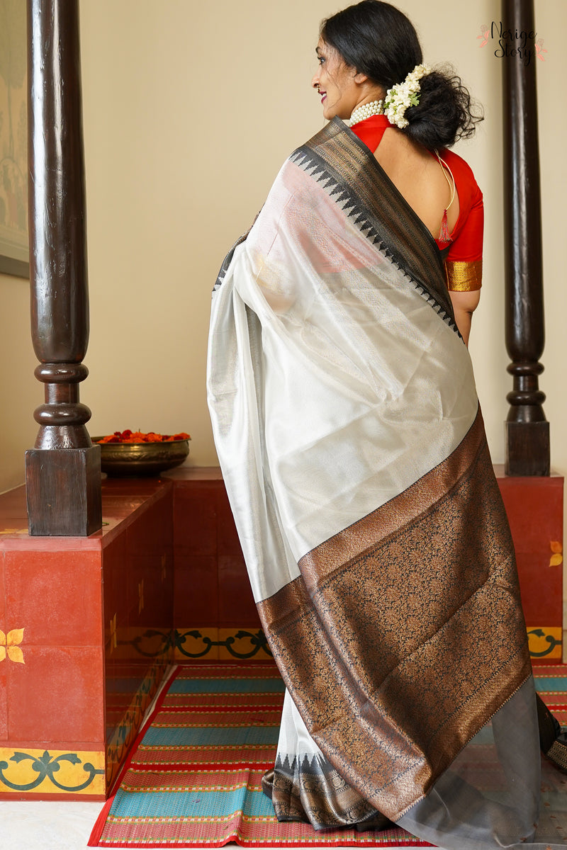 VANDANA (वंदना)