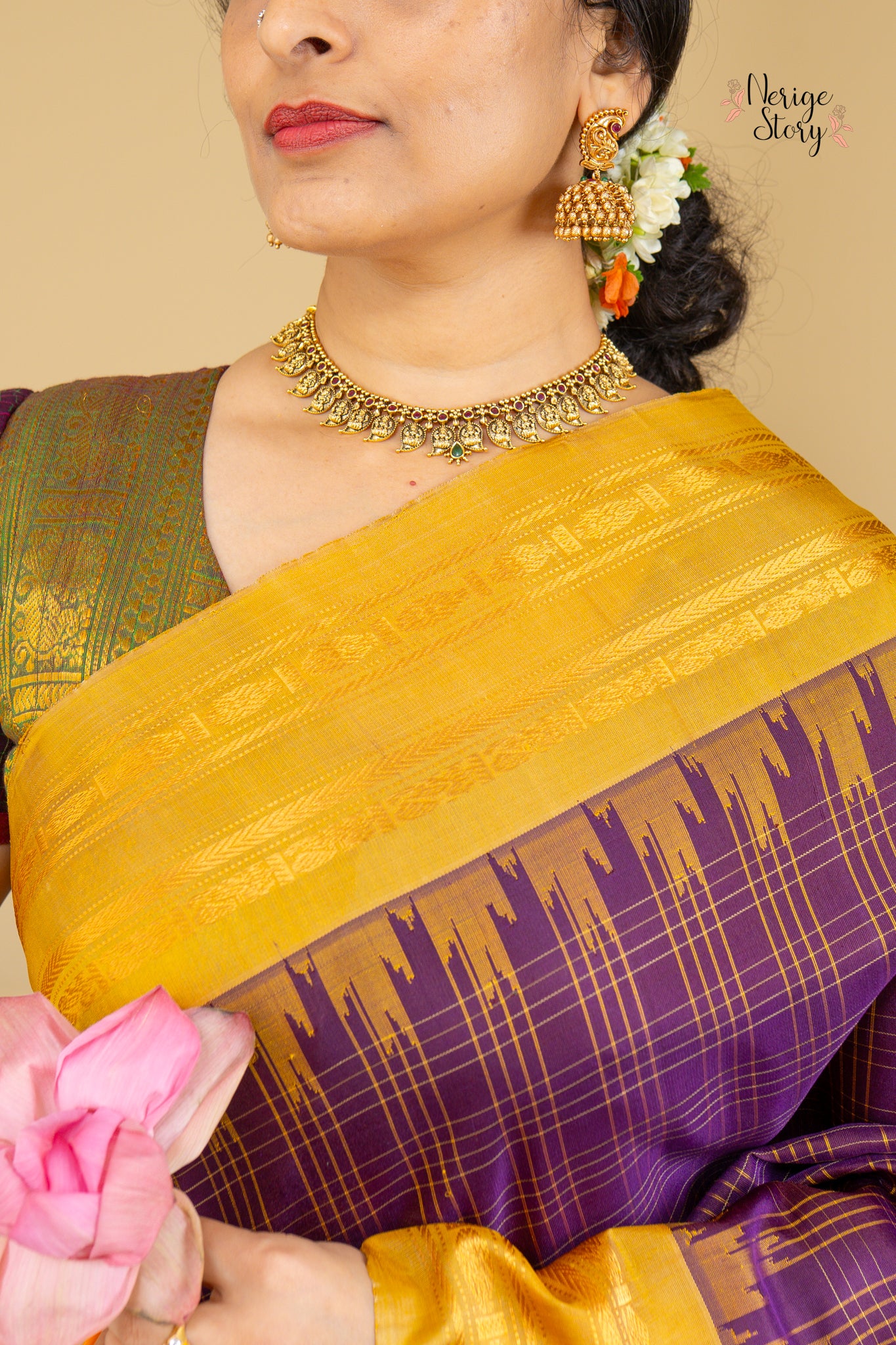 PREMASWARUPINI (ప్రేమస్వరూపిణి)