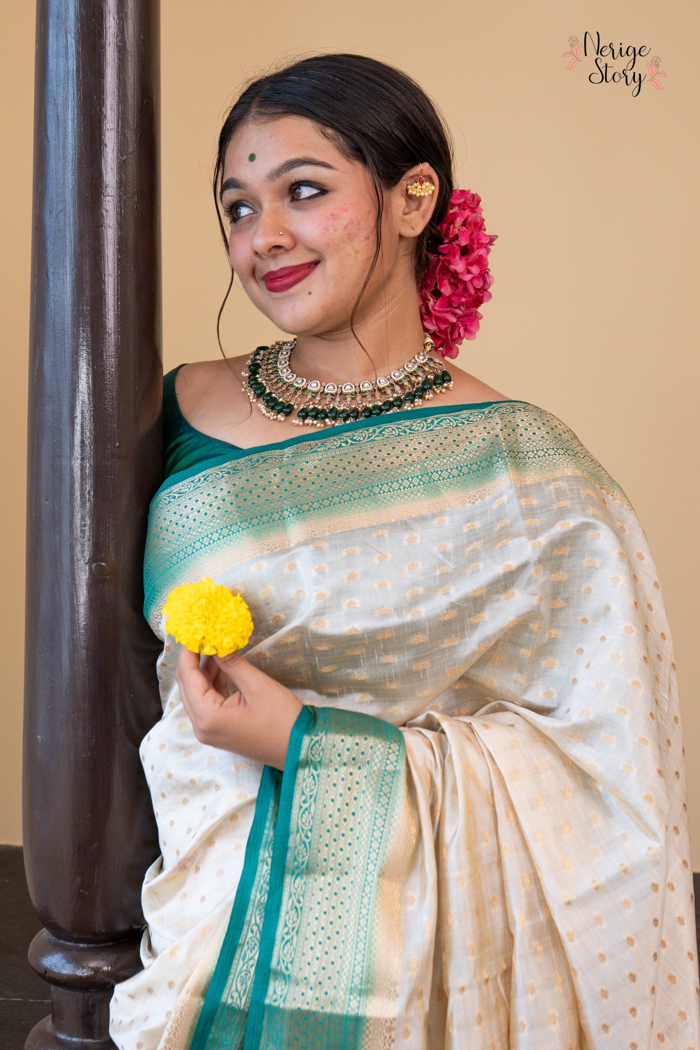 YAMIKA (यामिका)