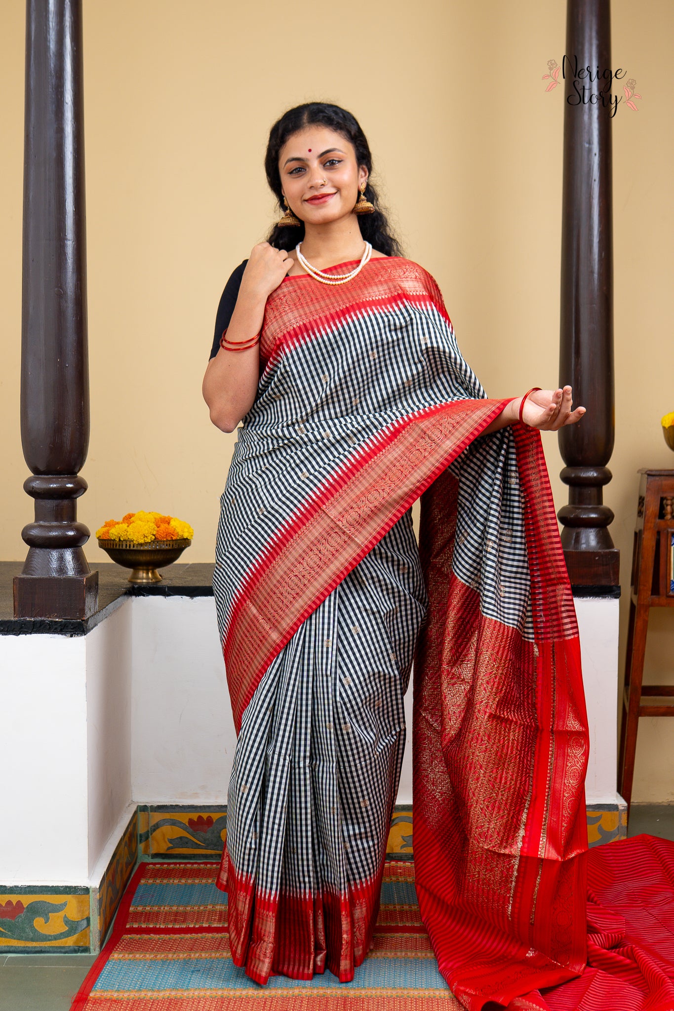 KASHMIRADEVI (कश्मीरादेवी)
