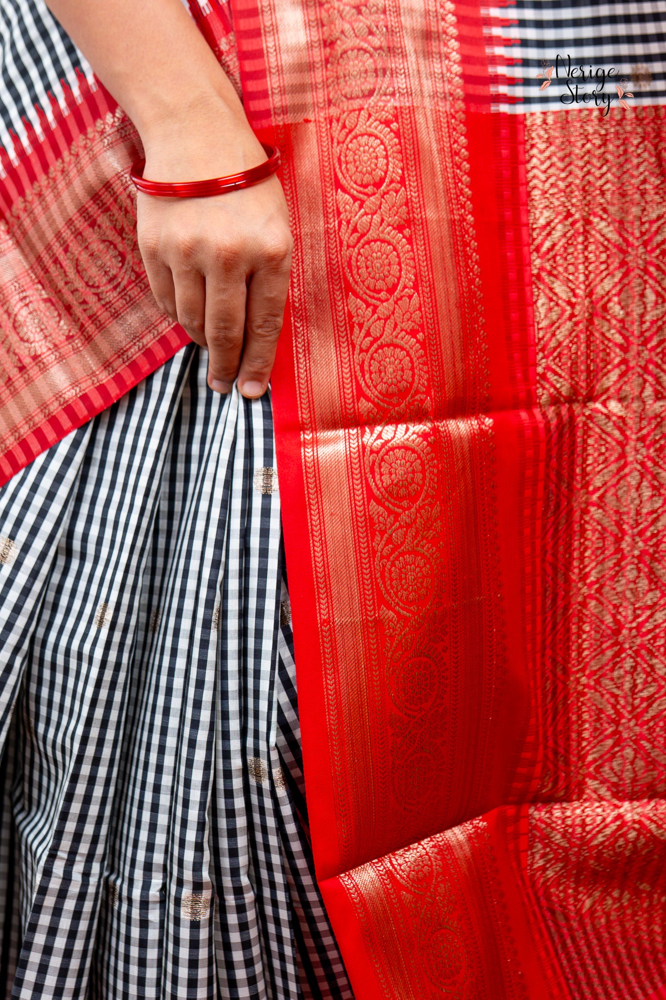 KASHMIRADEVI (कश्मीरादेवी)