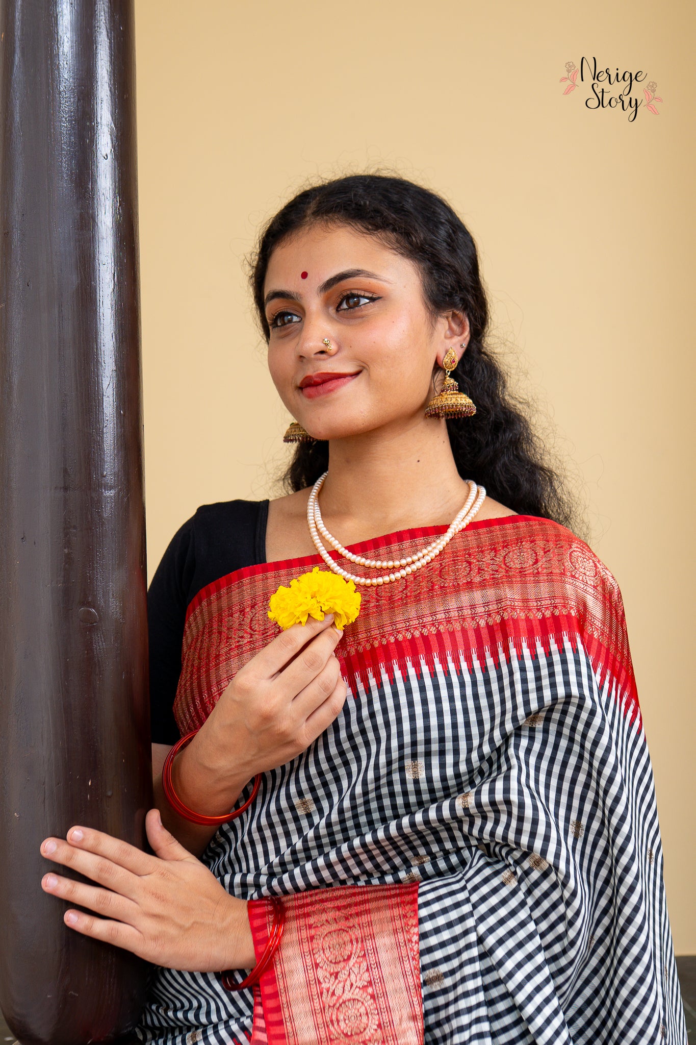 KASHMIRADEVI (कश्मीरादेवी)