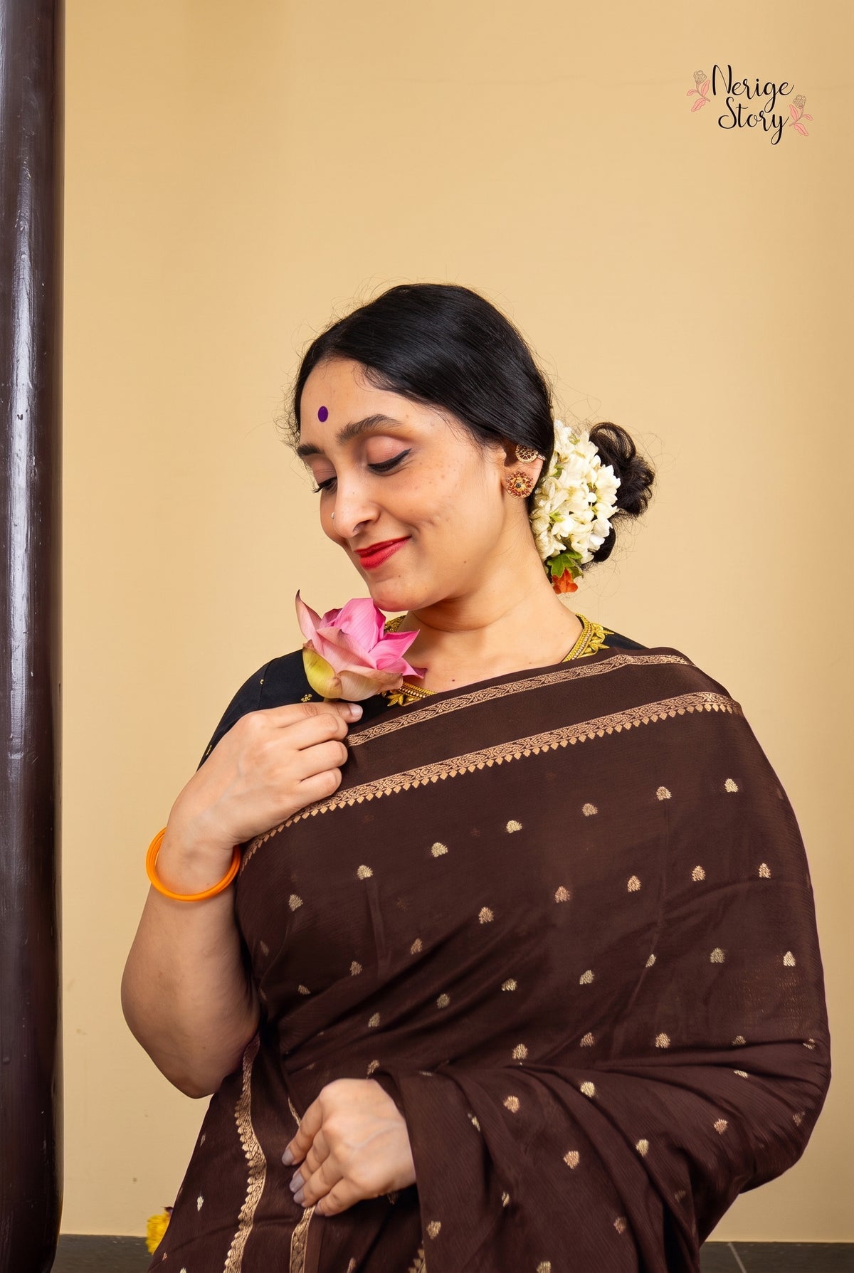 MIHIRA (மிஹிரா)
