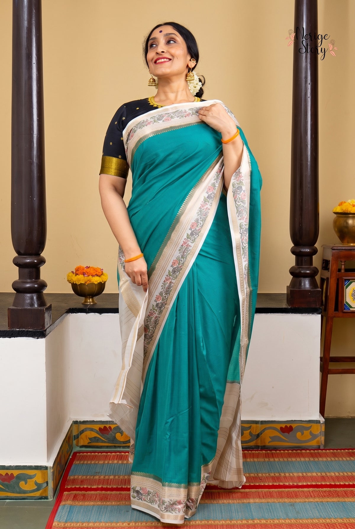 MOONIKA (मूनिका)