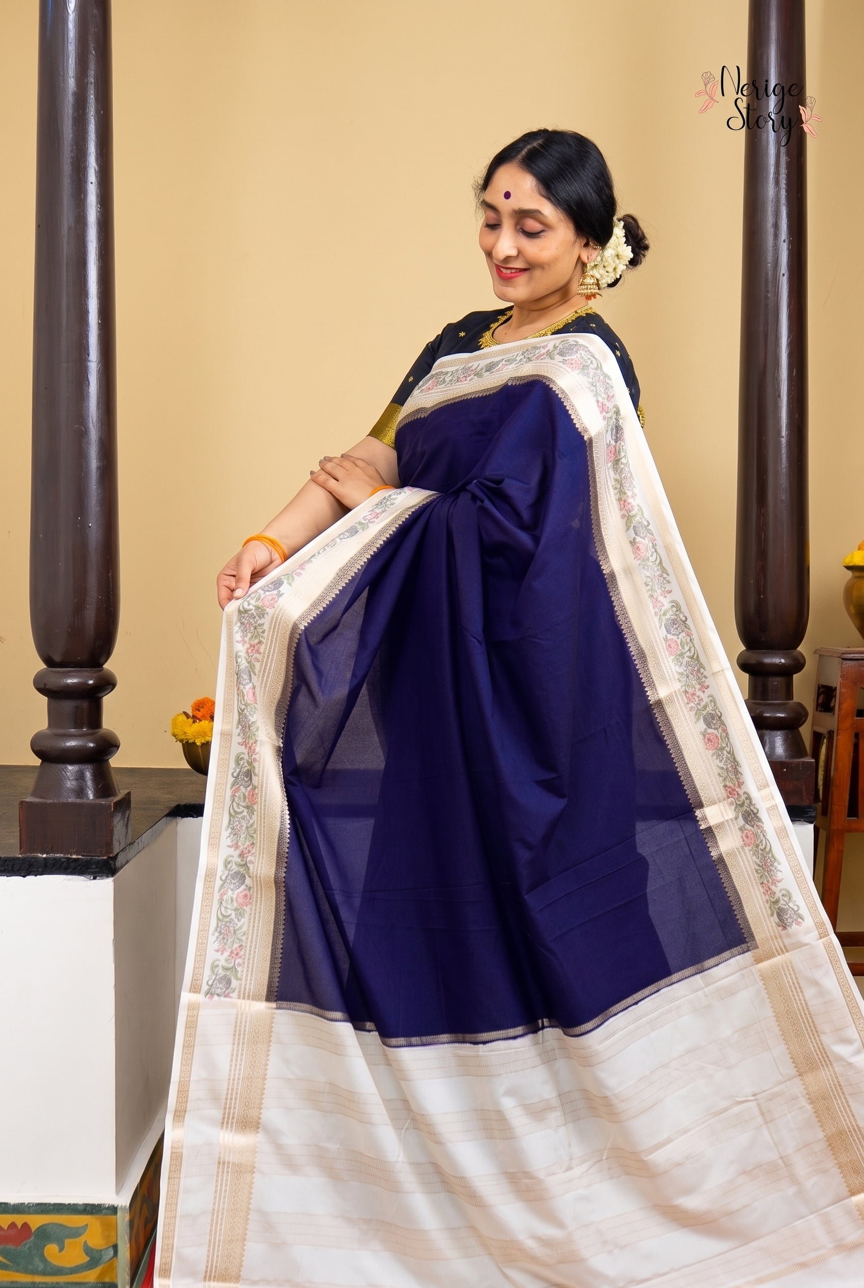 DAKSHINA (दक्षिणा)