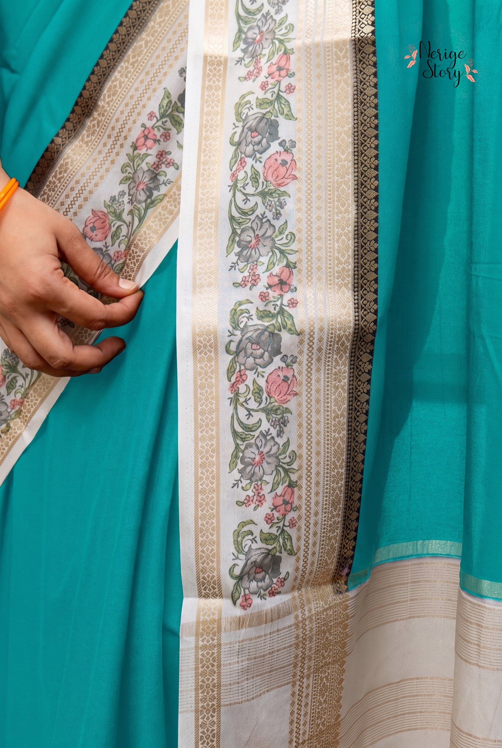 MOONIKA (मूनिका)
