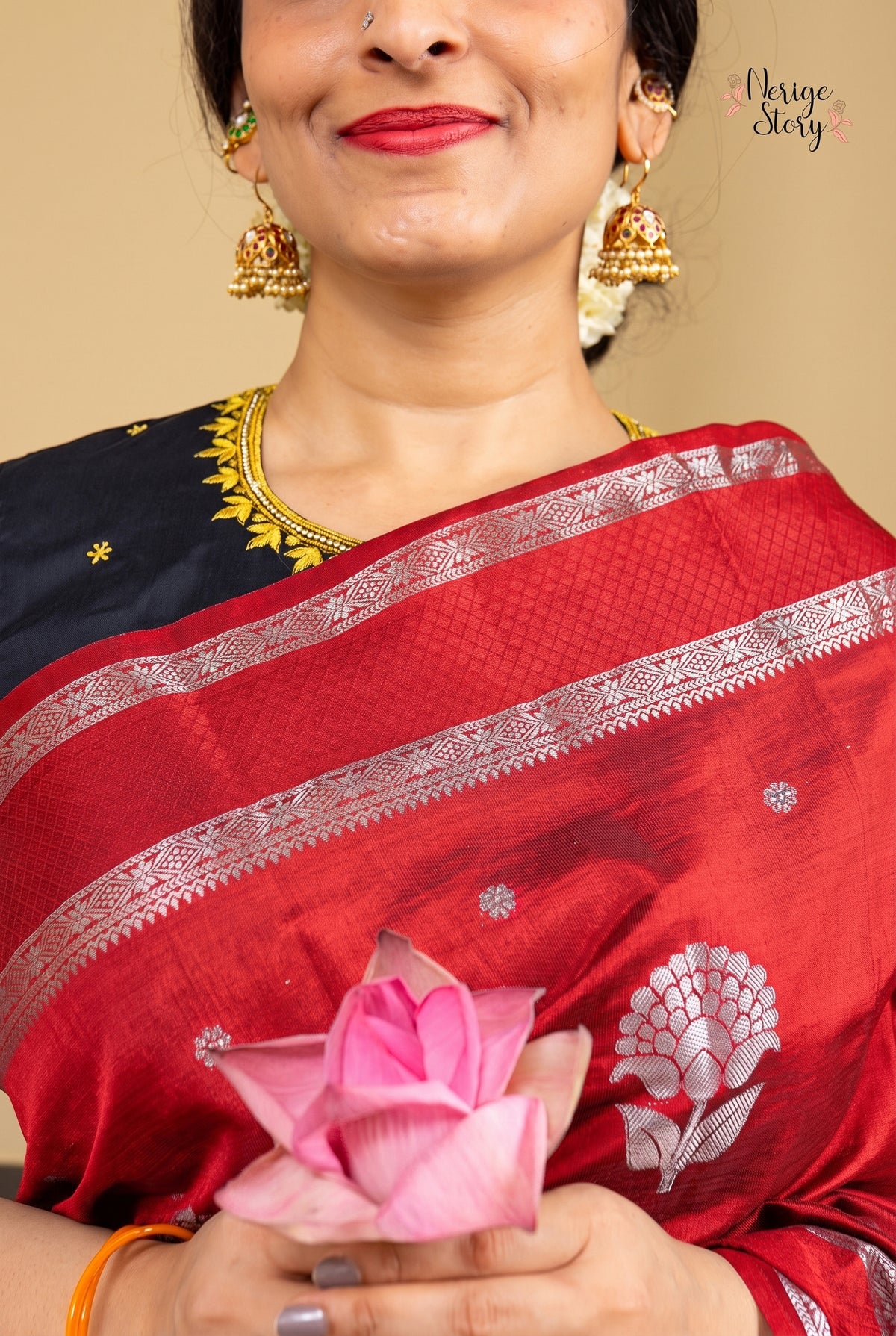 MIRA (मीरा)