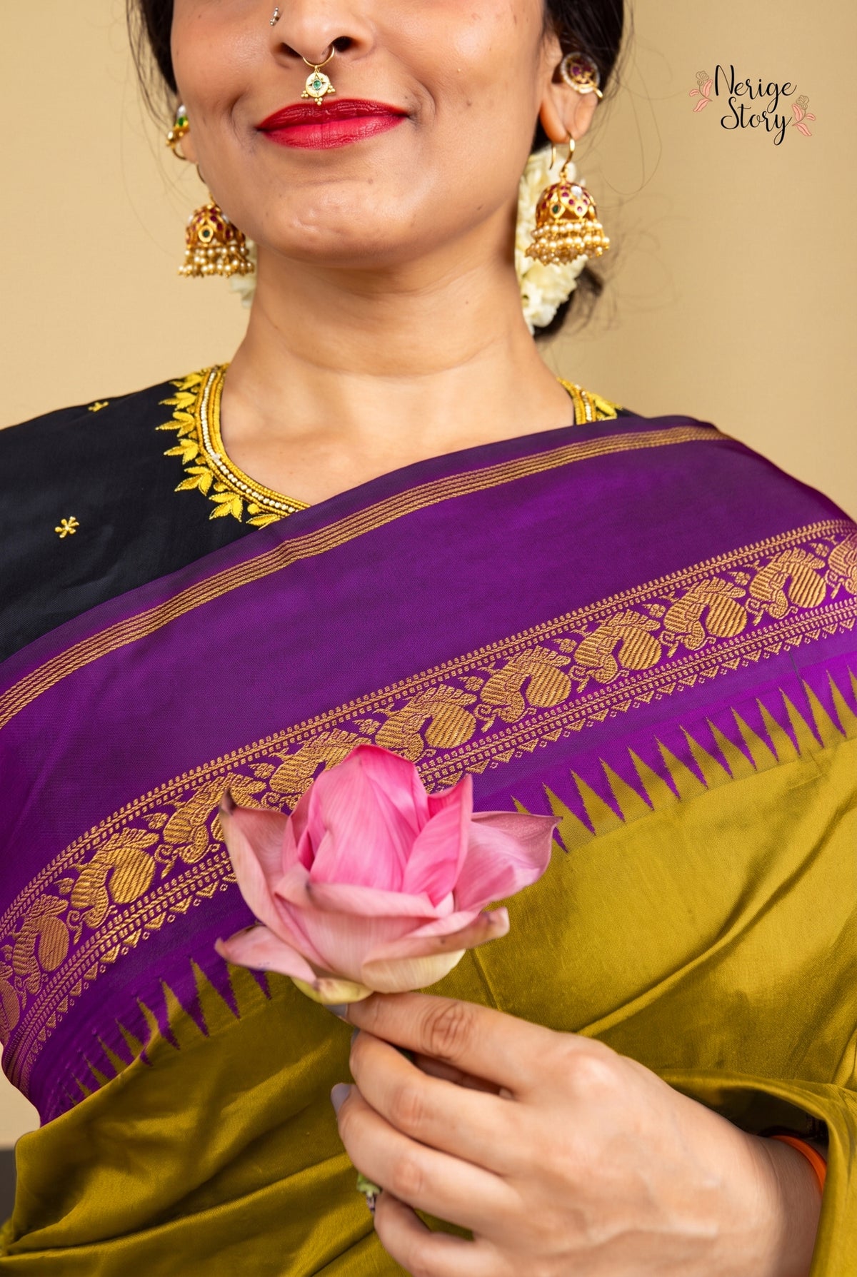 DEEPIKA (దీపిక)