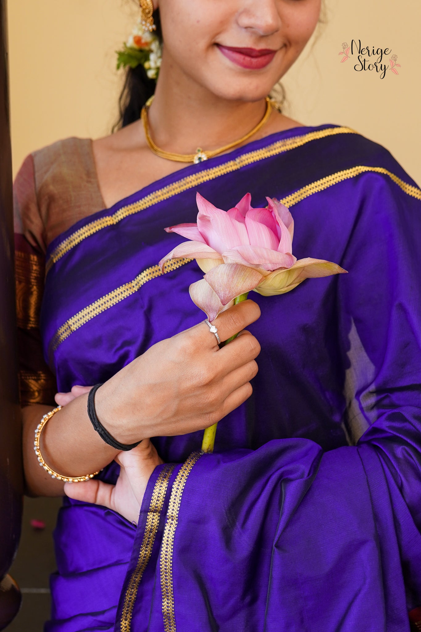 MRINALIKA (ಮೃಣಾಲಿಕಾ)