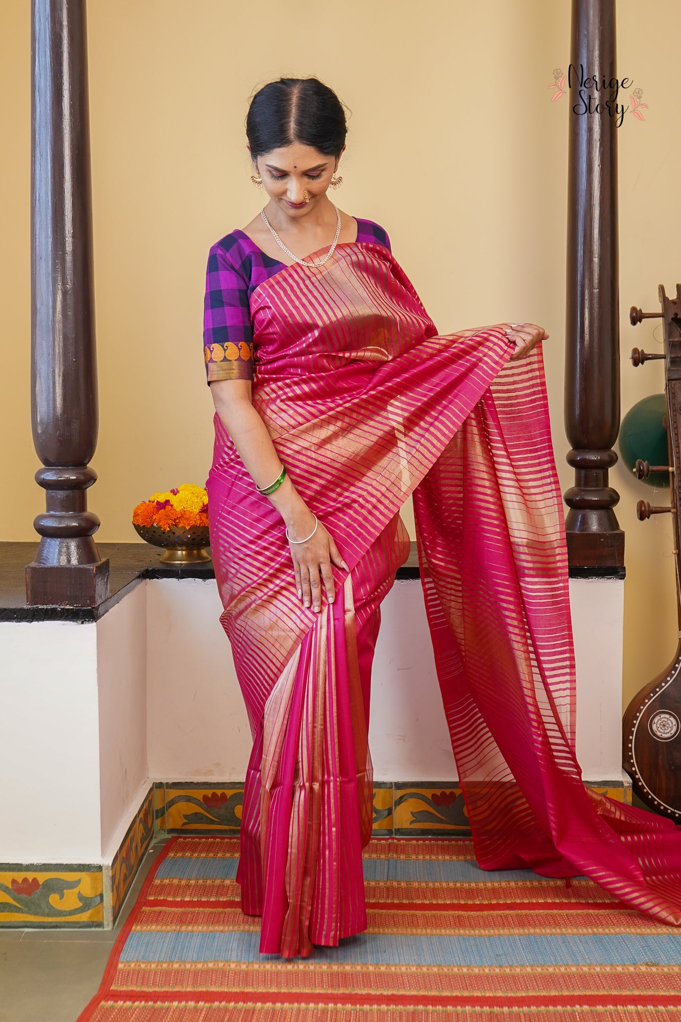 AASHNA (आशना)