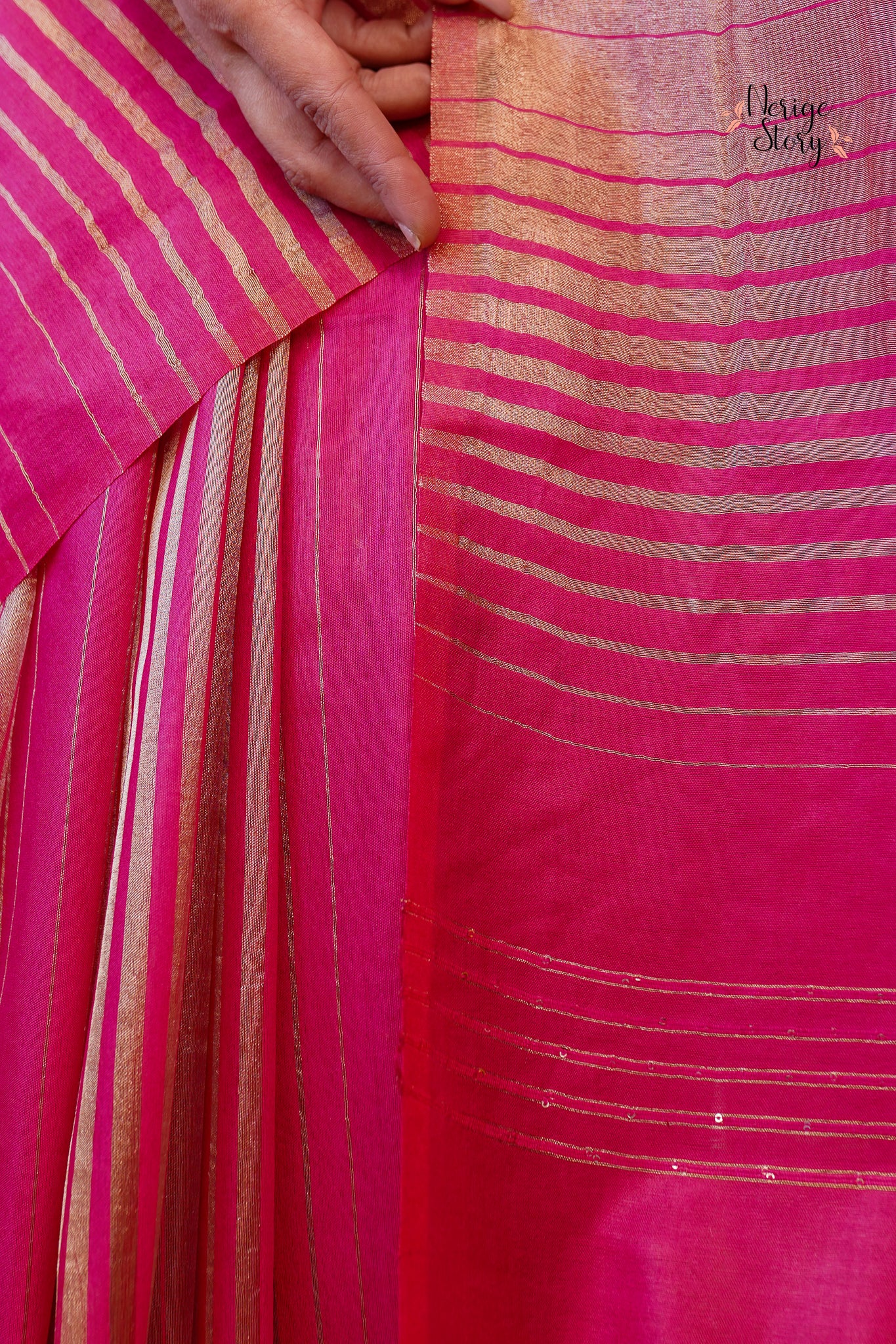 AASHNA (आशना)