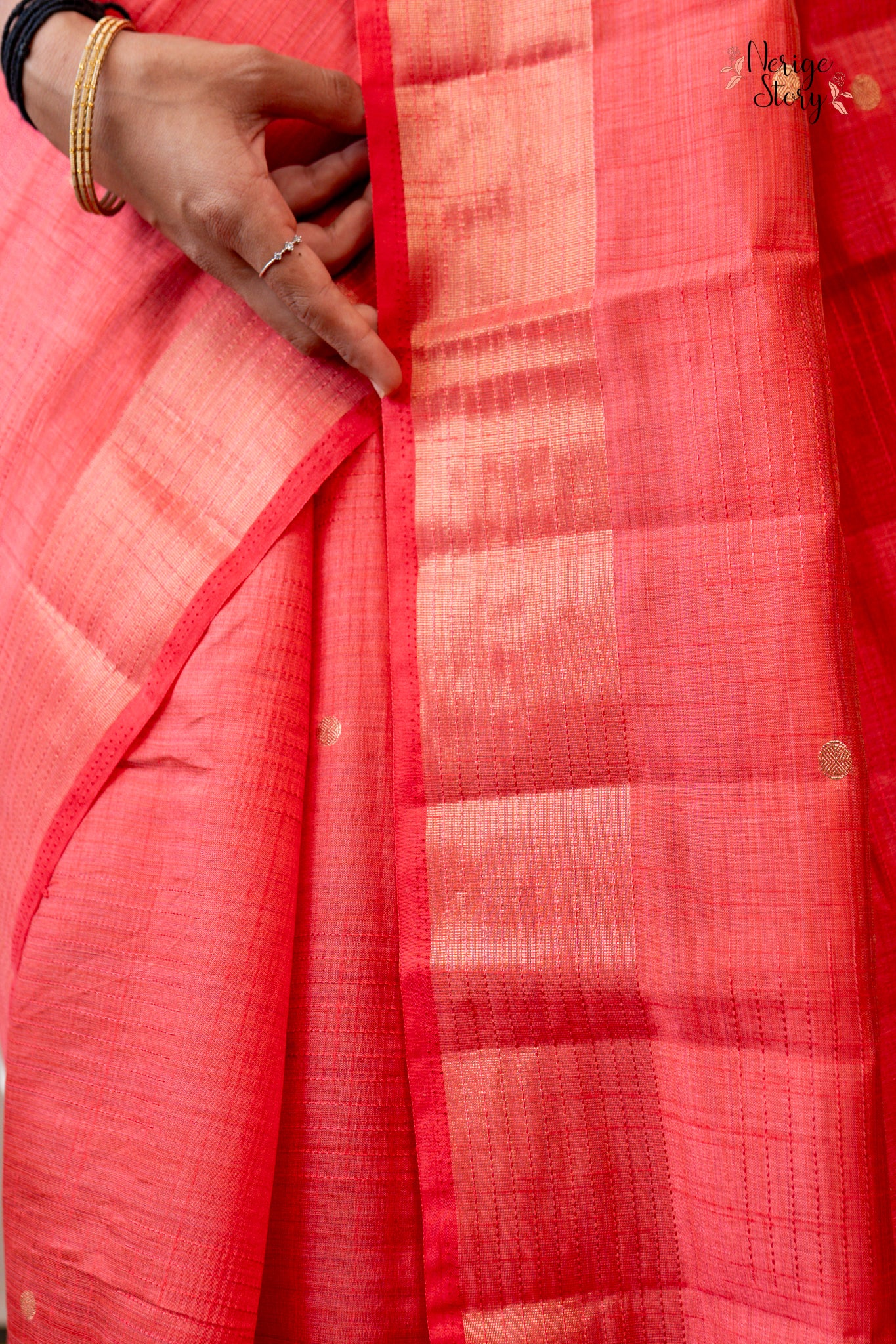 OMANIKA (ओमानिका)