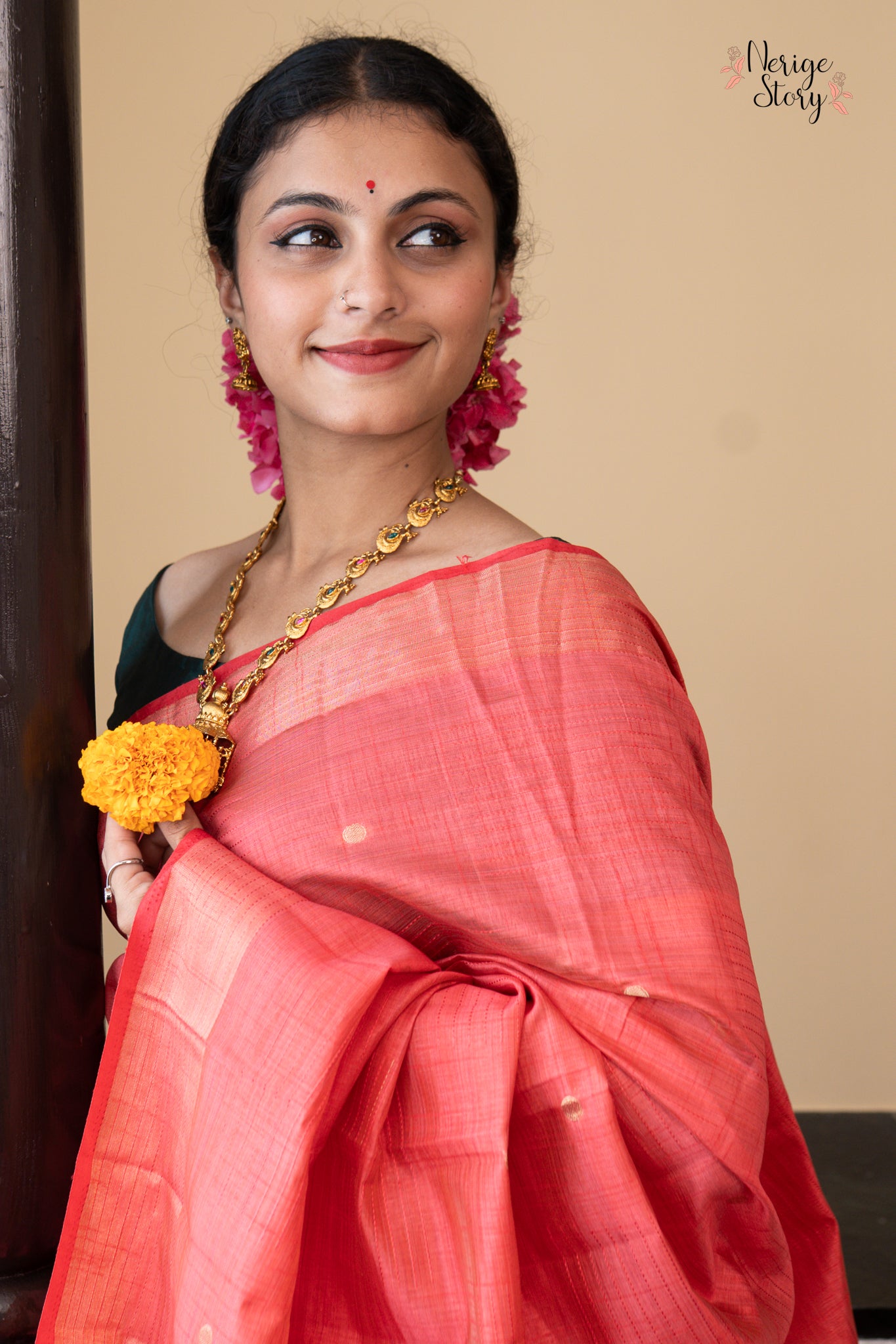 OMANIKA (ओमानिका)