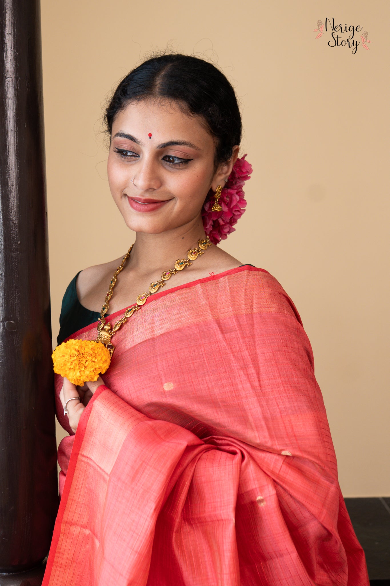 OMANIKA (ओमानिका)