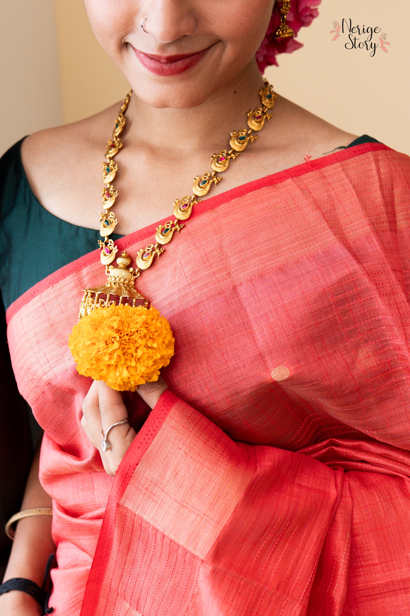 OMANIKA (ओमानिका)