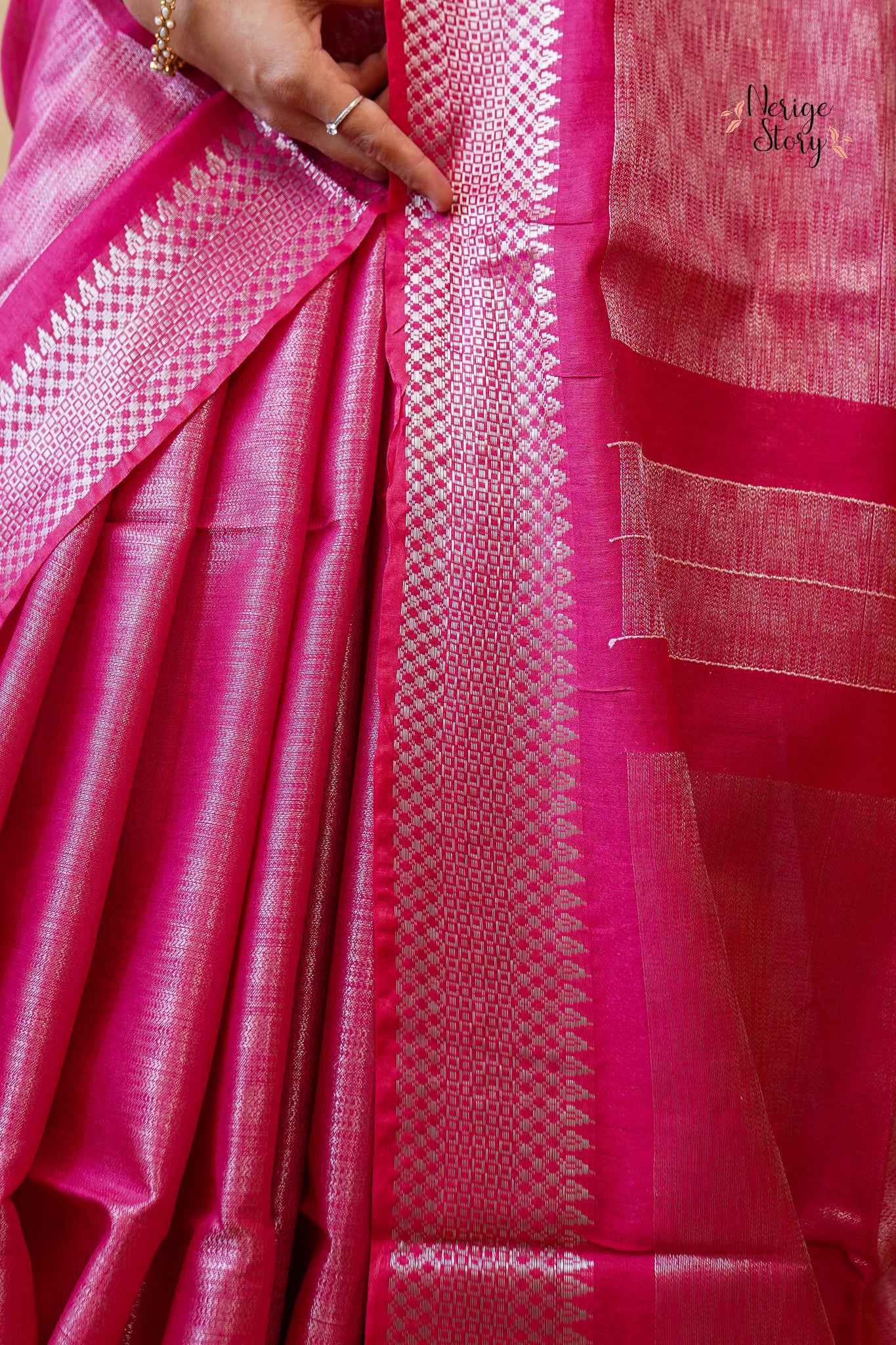 LOKITA (लोकिता)