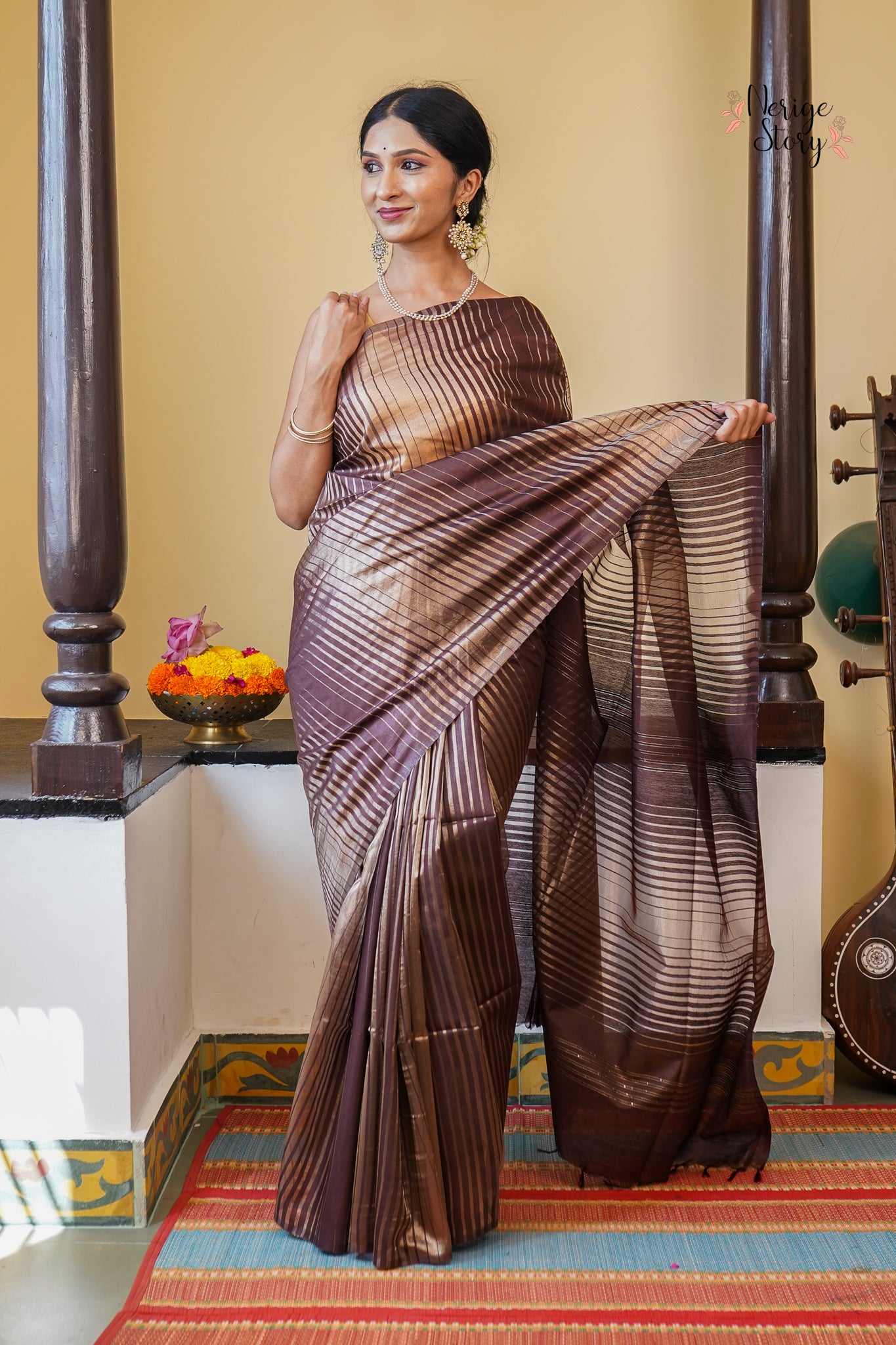 AMOLIKA (अमोलिका)