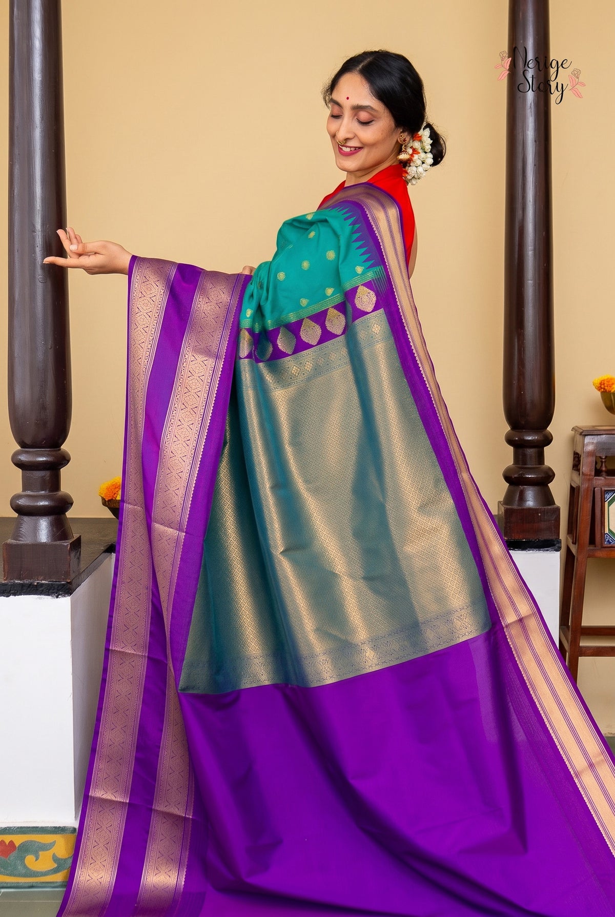 GAYATNIKA (ಗಾಯತ್ನಿಕಾ)