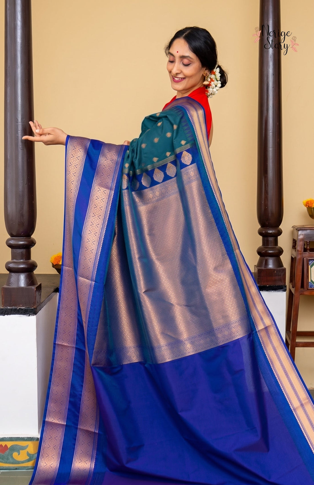 ANANYASHREE (অনন্যাশ্রী)