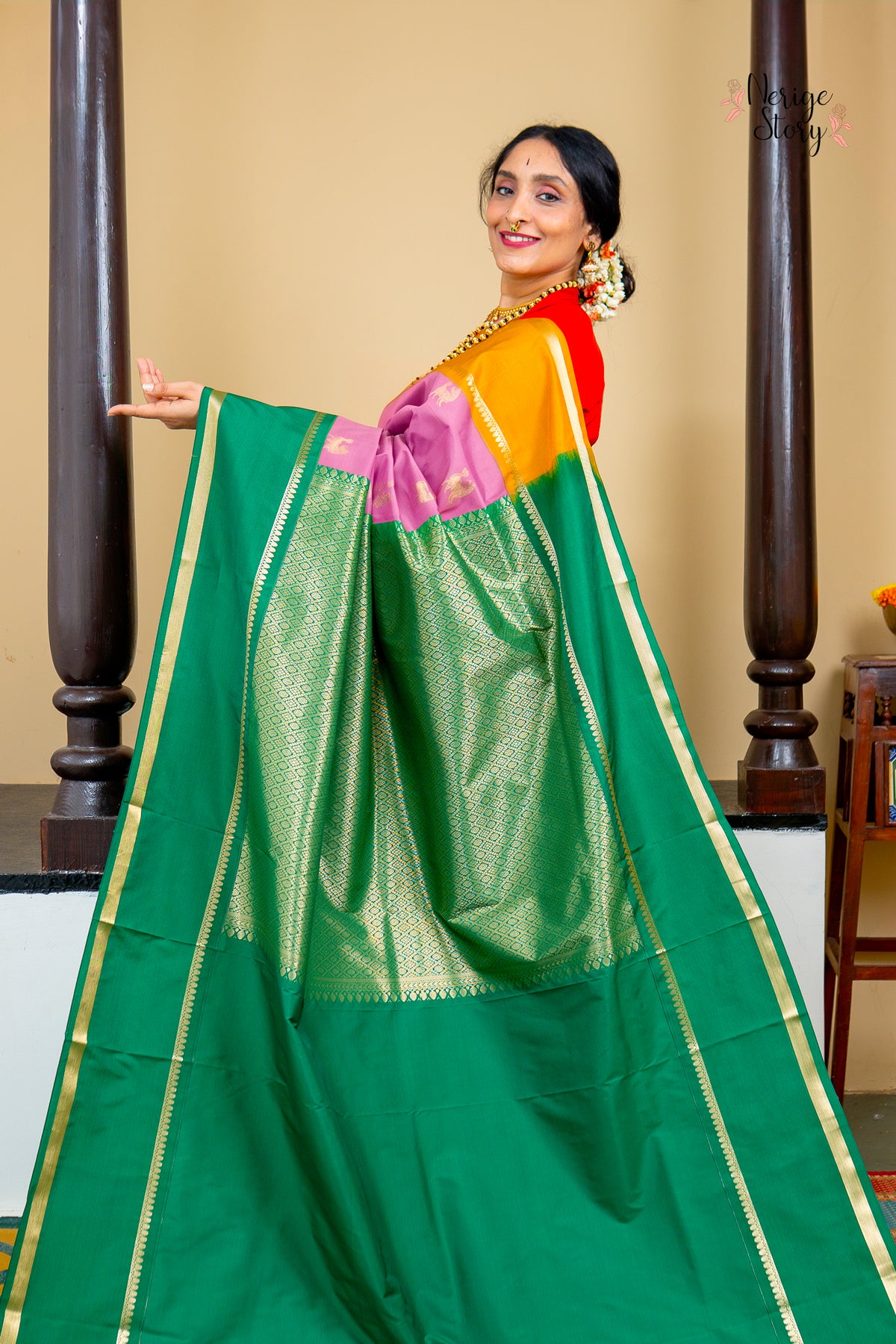 VASAVAMBA (వాసవాంబ)