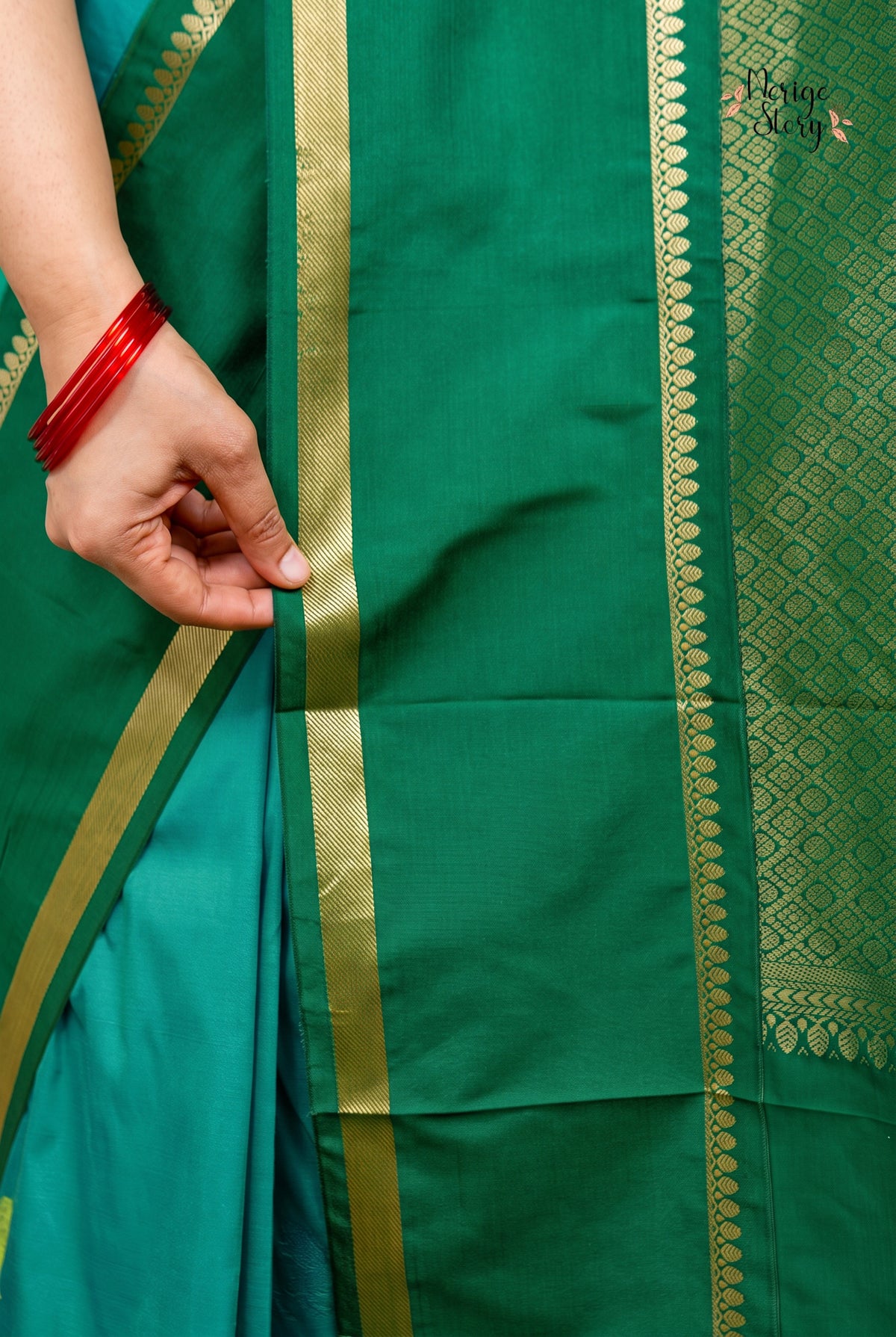SHRINIKA (ಶ್ರಿನಿಕಾ)