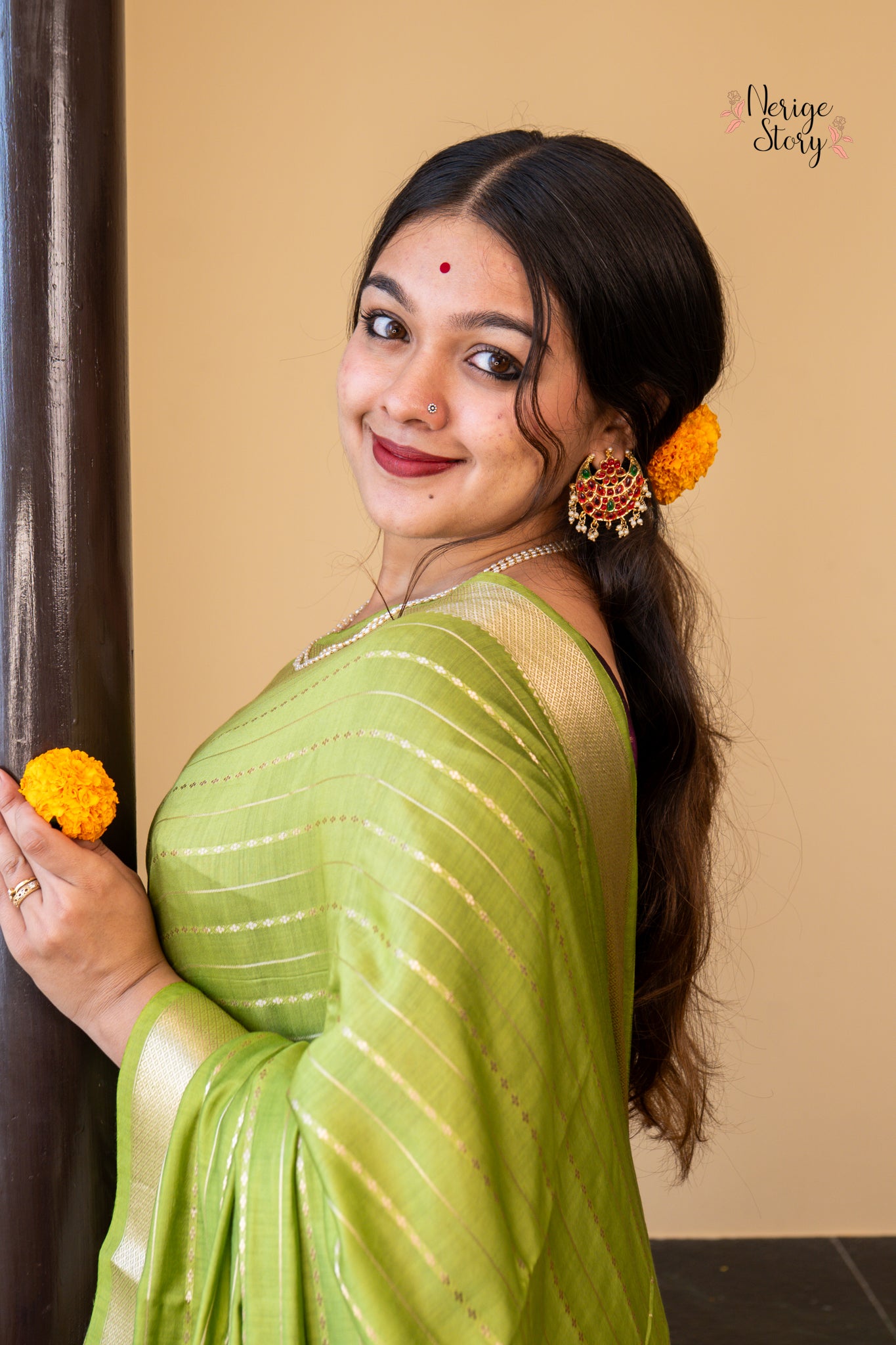 GAYANA (गायना)