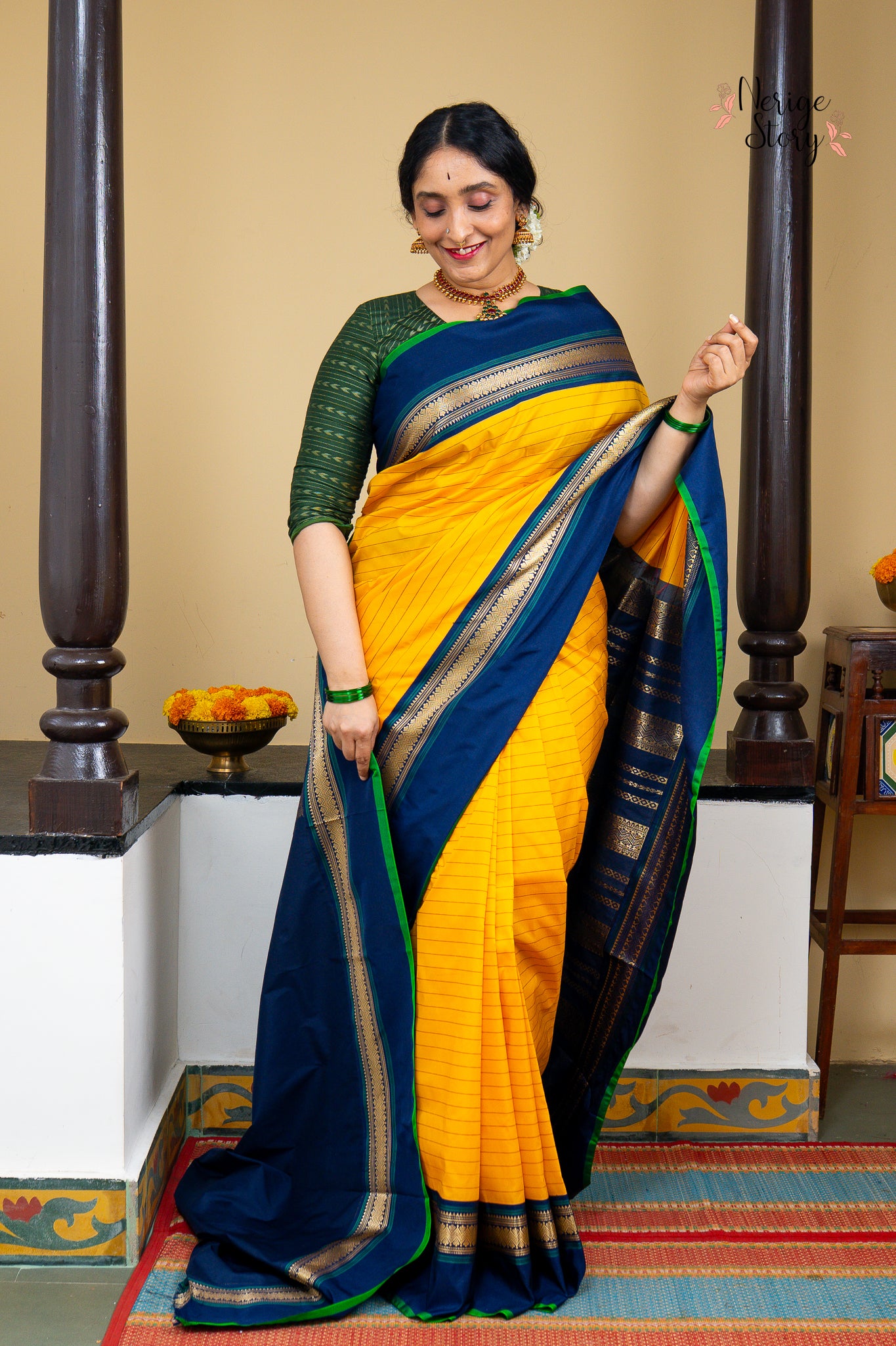 MAHALAKSHMI (महालक्ष्मी)
