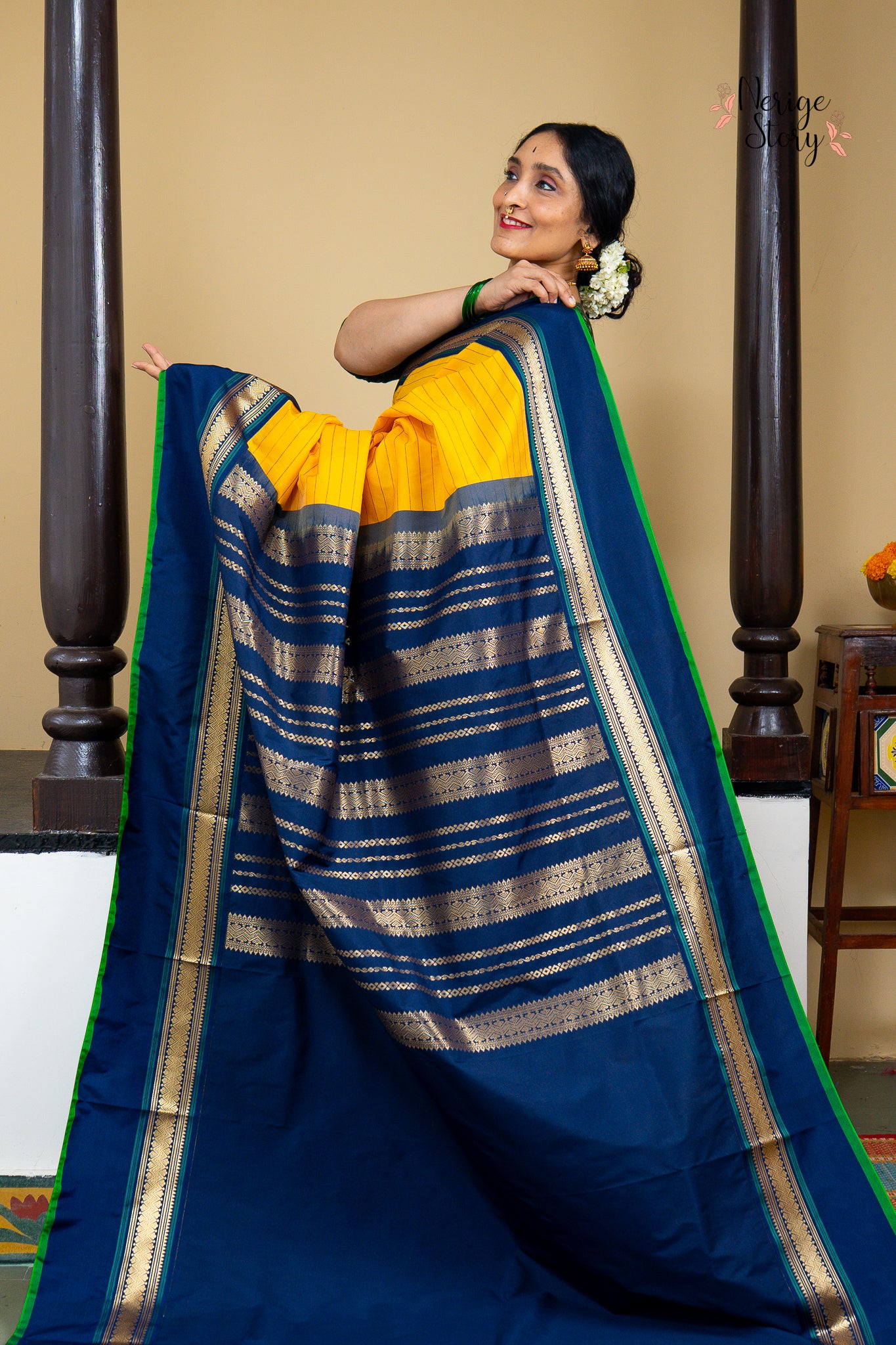 MAHALAKSHMI (महालक्ष्मी)