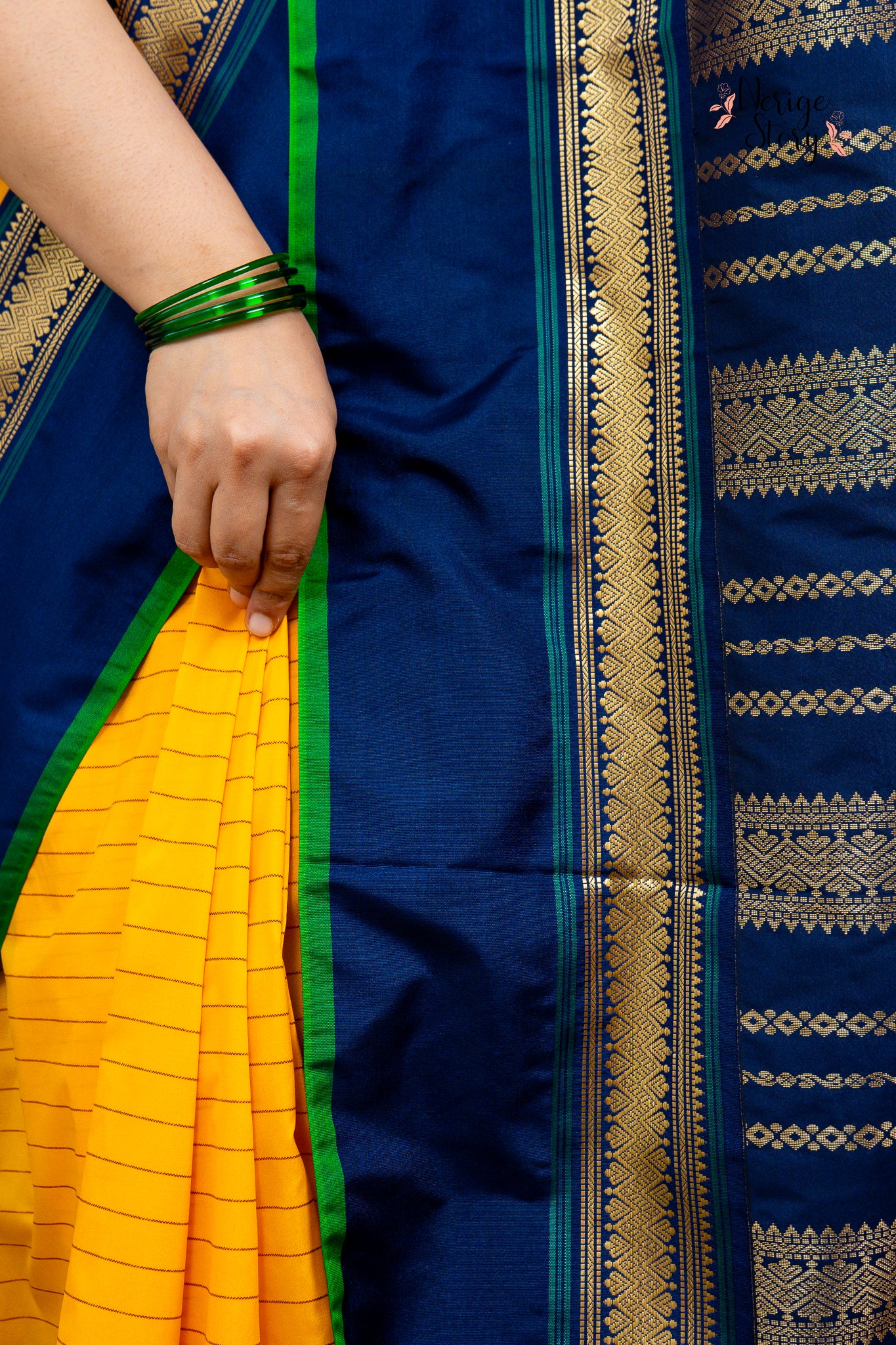 MAHALAKSHMI (महालक्ष्मी)