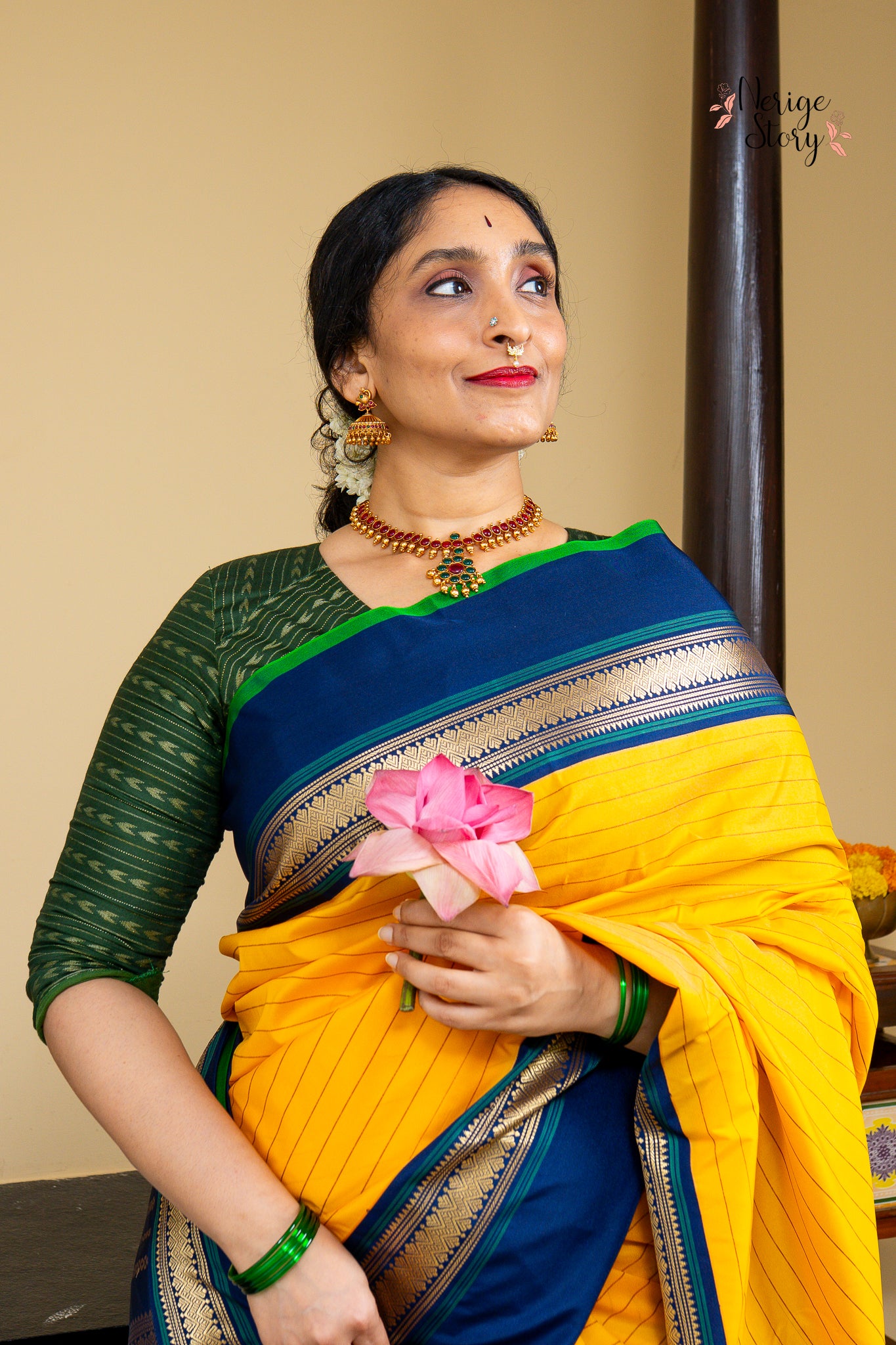 MAHALAKSHMI (महालक्ष्मी)