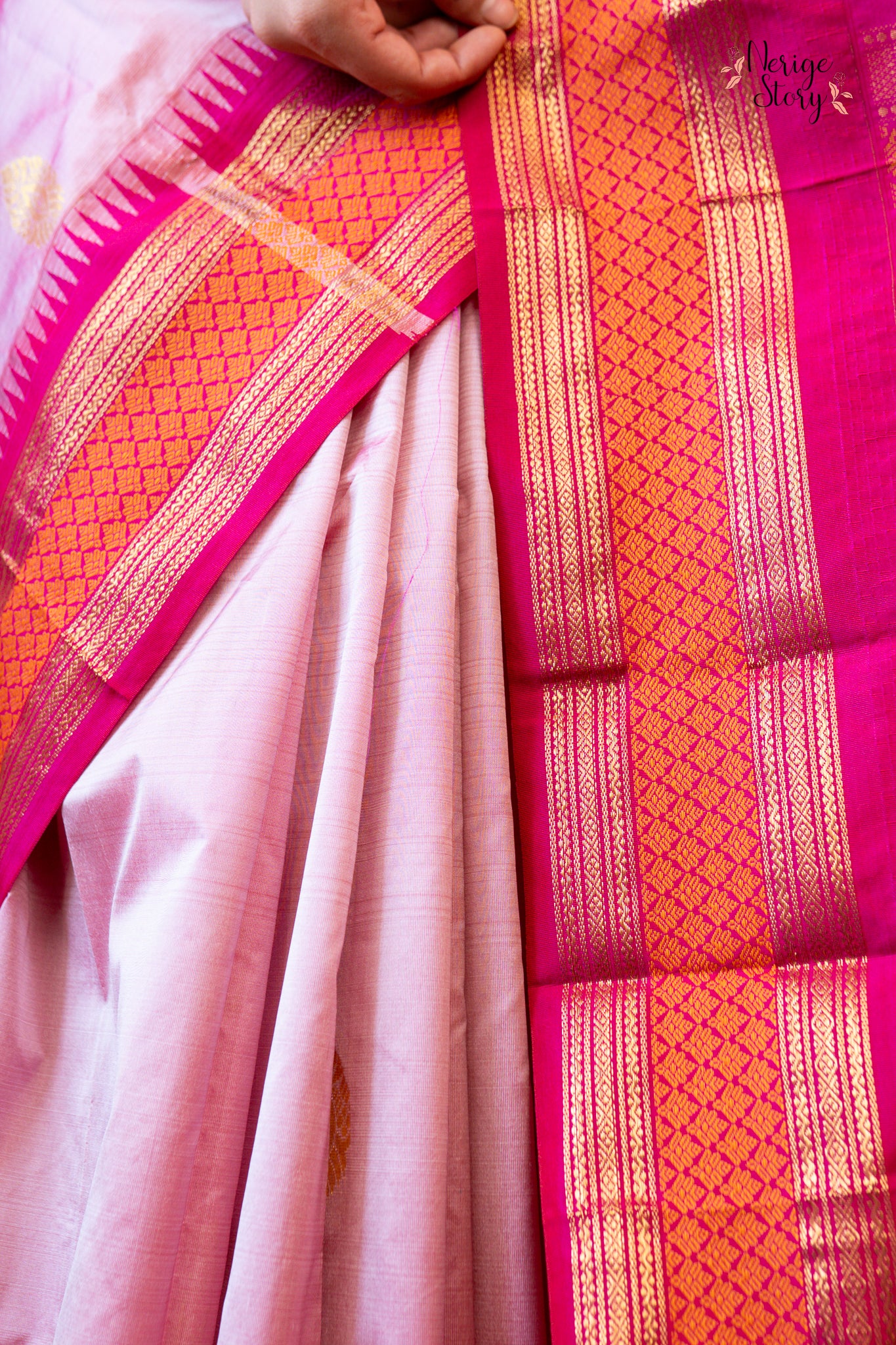 AARIKA (ಆರಿಕಾ)