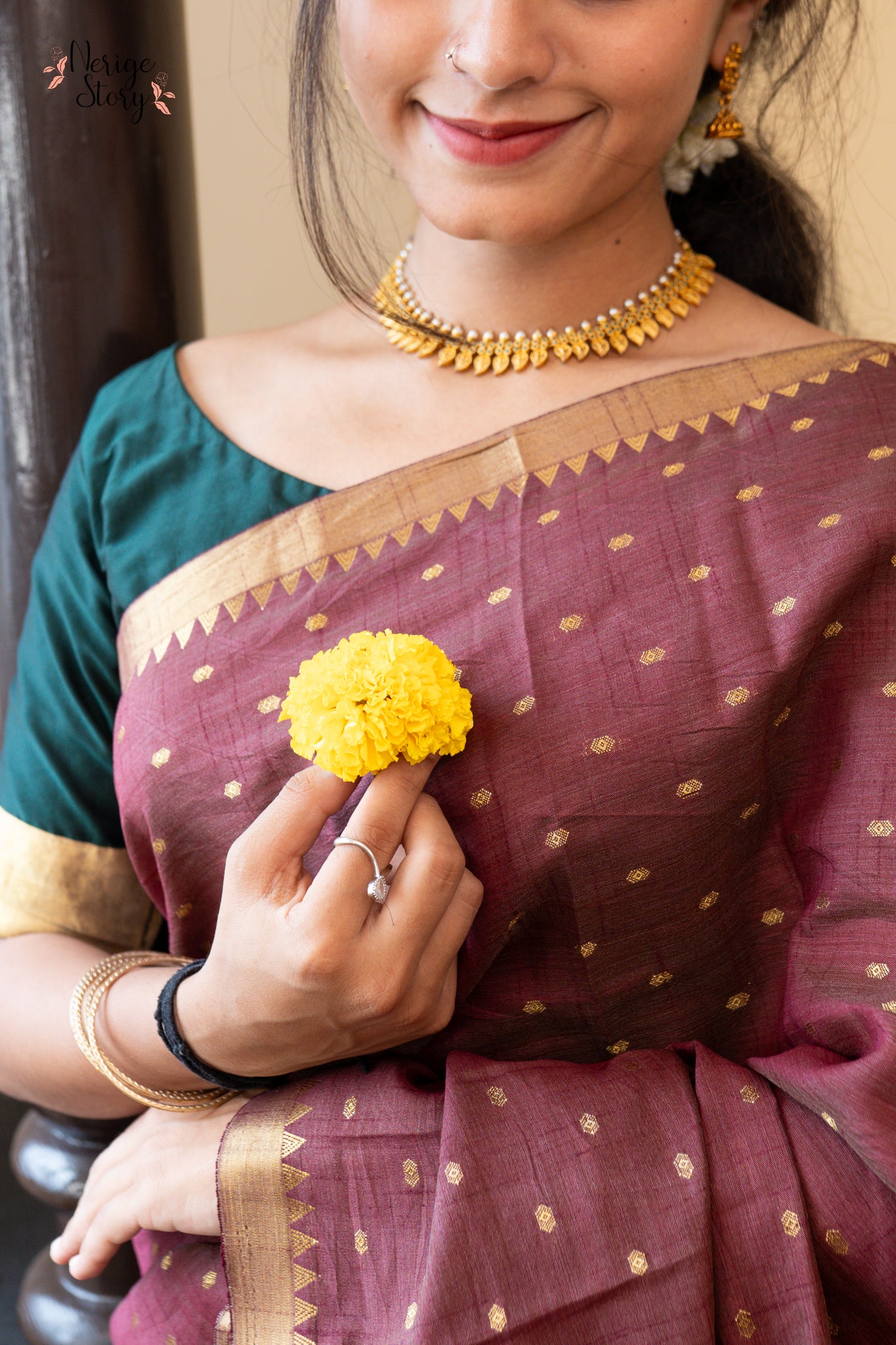 AAMIRA (आमिरा)
