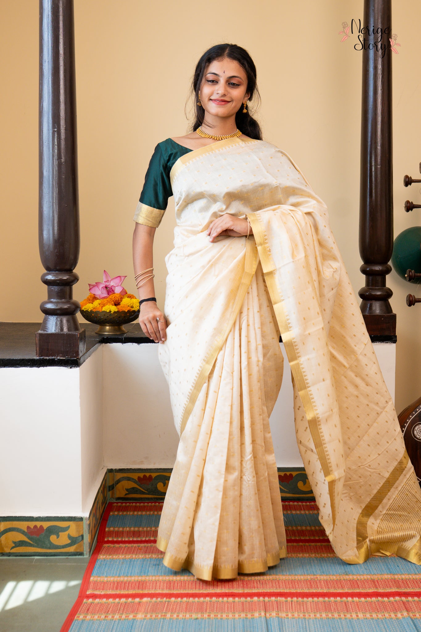 RAVINA (रवीना)
