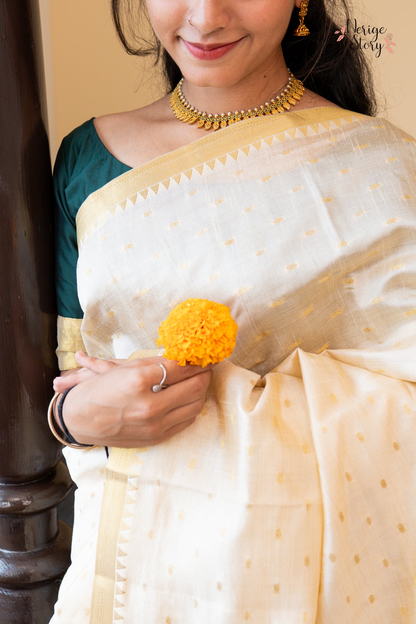 RAVINA (रवीना)