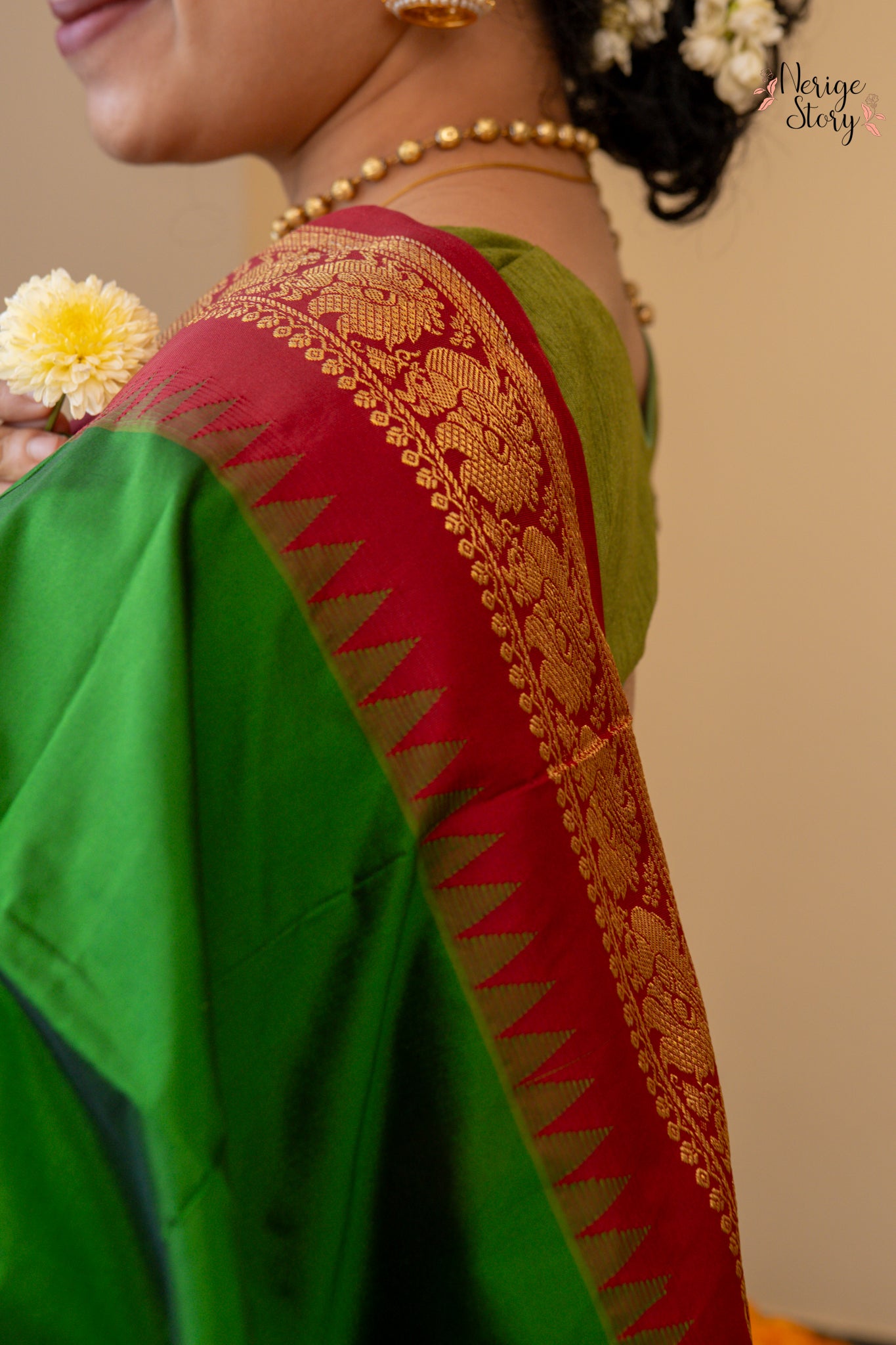 VANITHA (ವನಿತಾ)