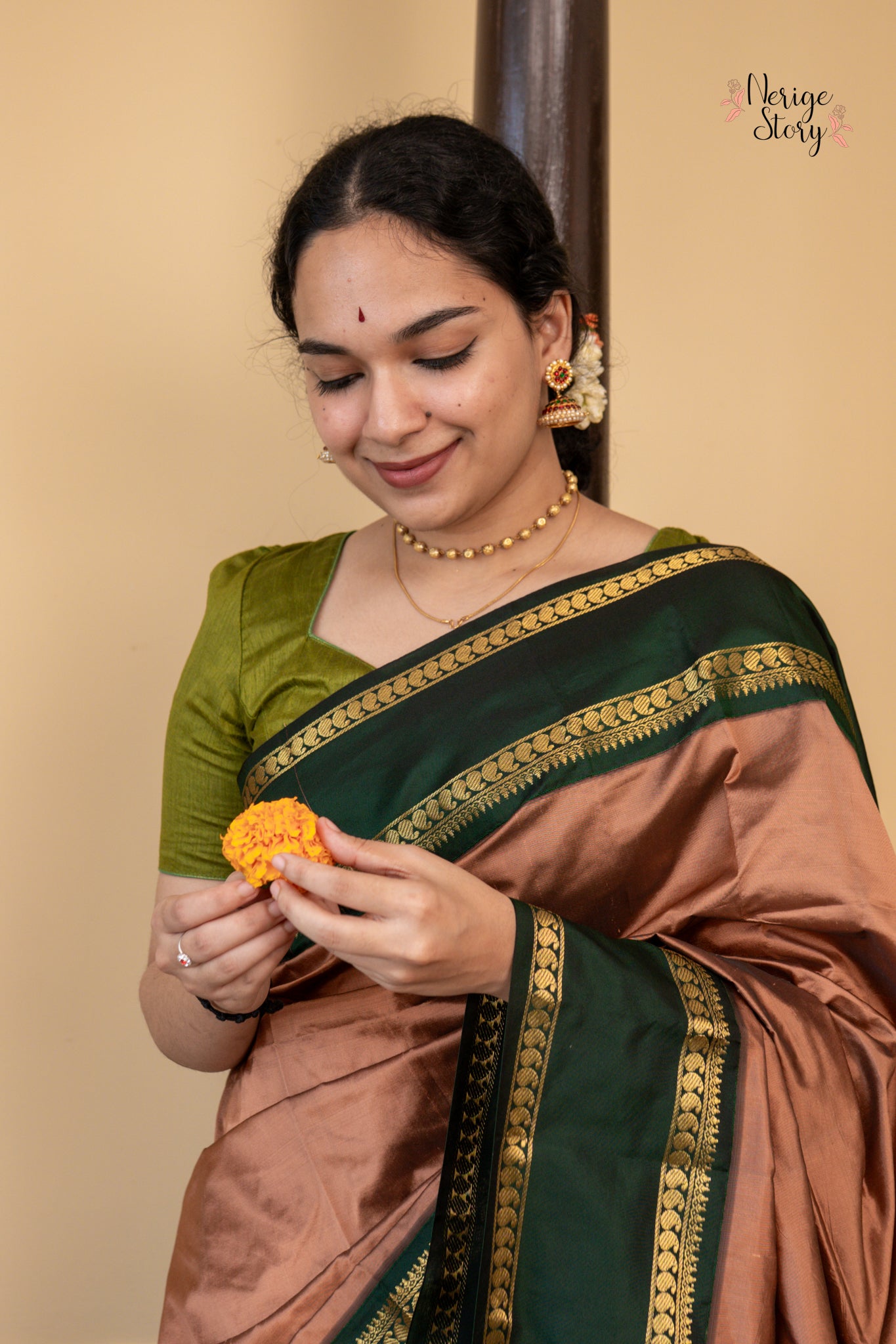RAJSHRI (ರಾಜಶ್ರೀ)