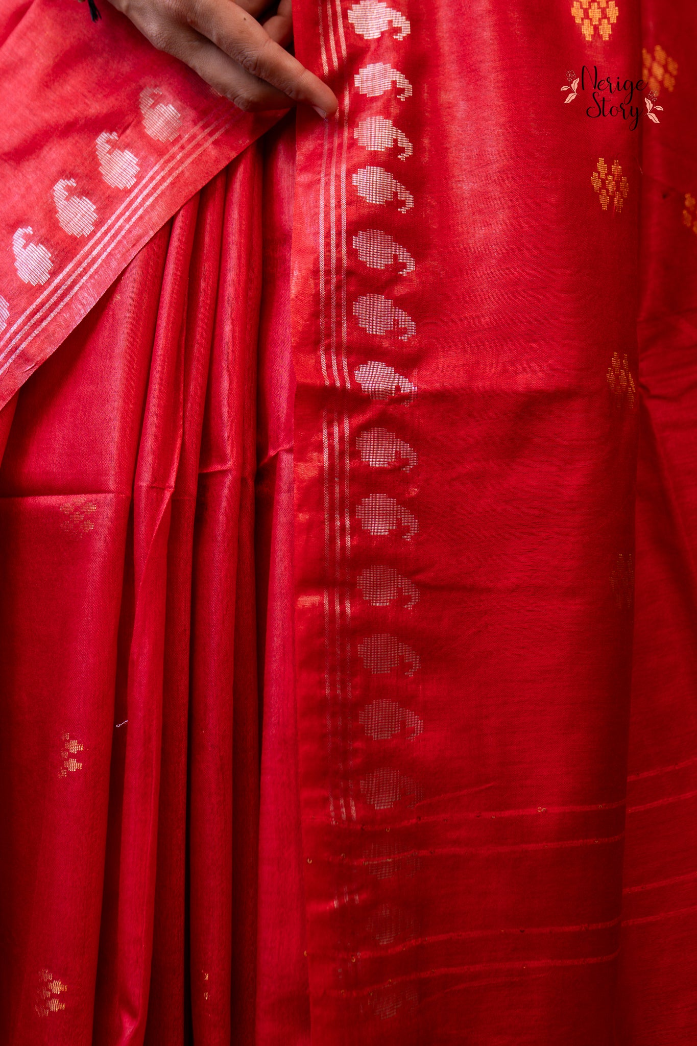 HAMSIKA (हंसिका)