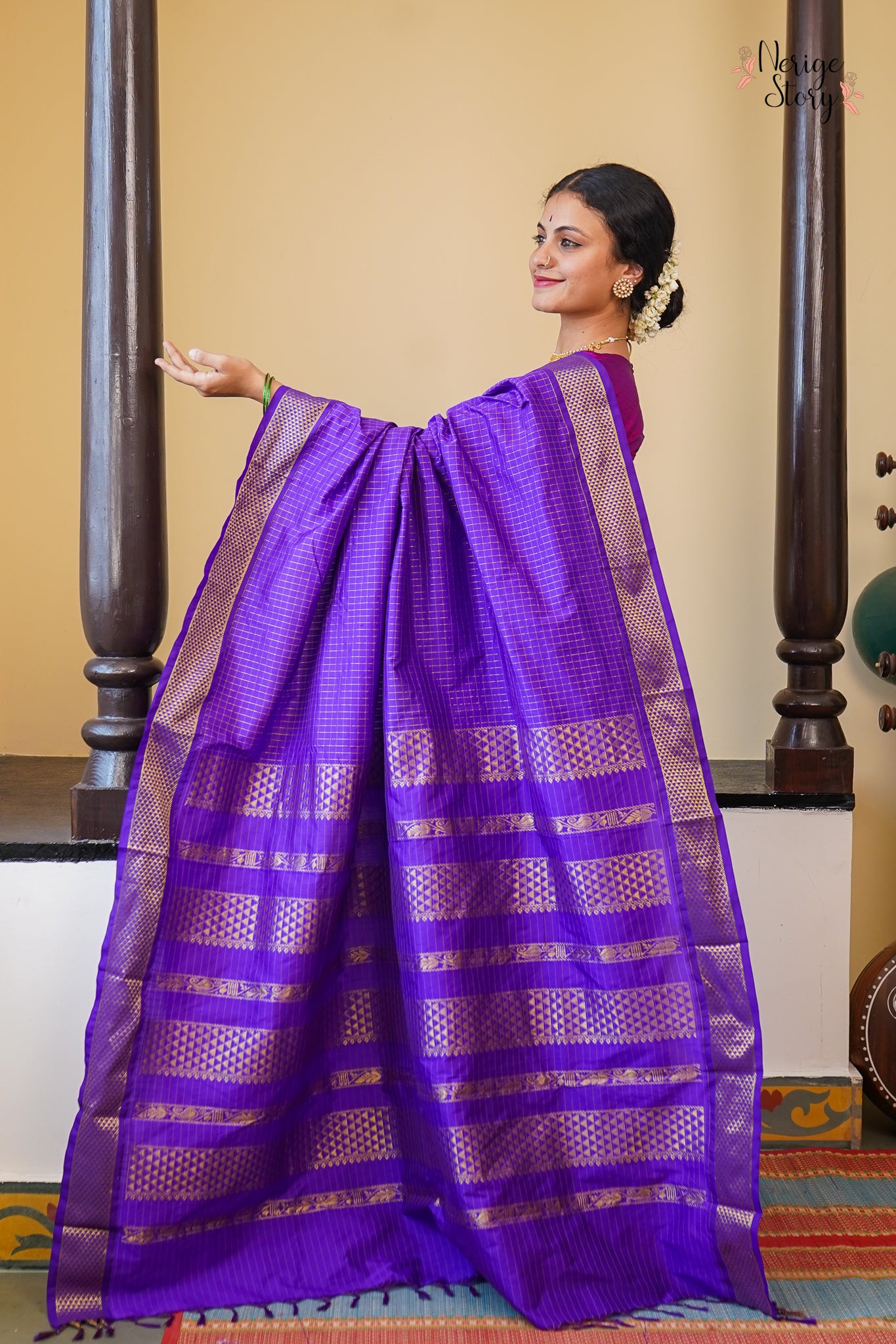 AARINIYA (ಆರಿನಿಯಾ)