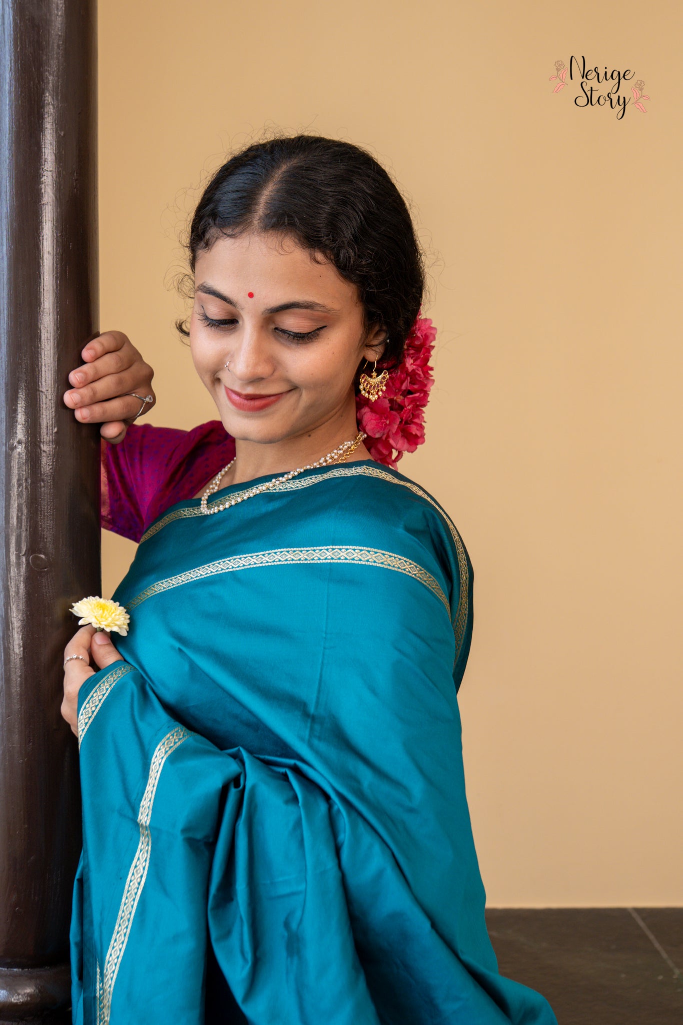 ADHIRA (ಅಧಿರಾ)
