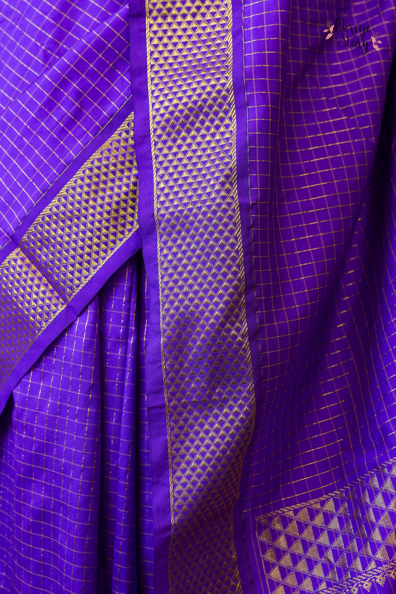 AARINIYA (ಆರಿನಿಯಾ)