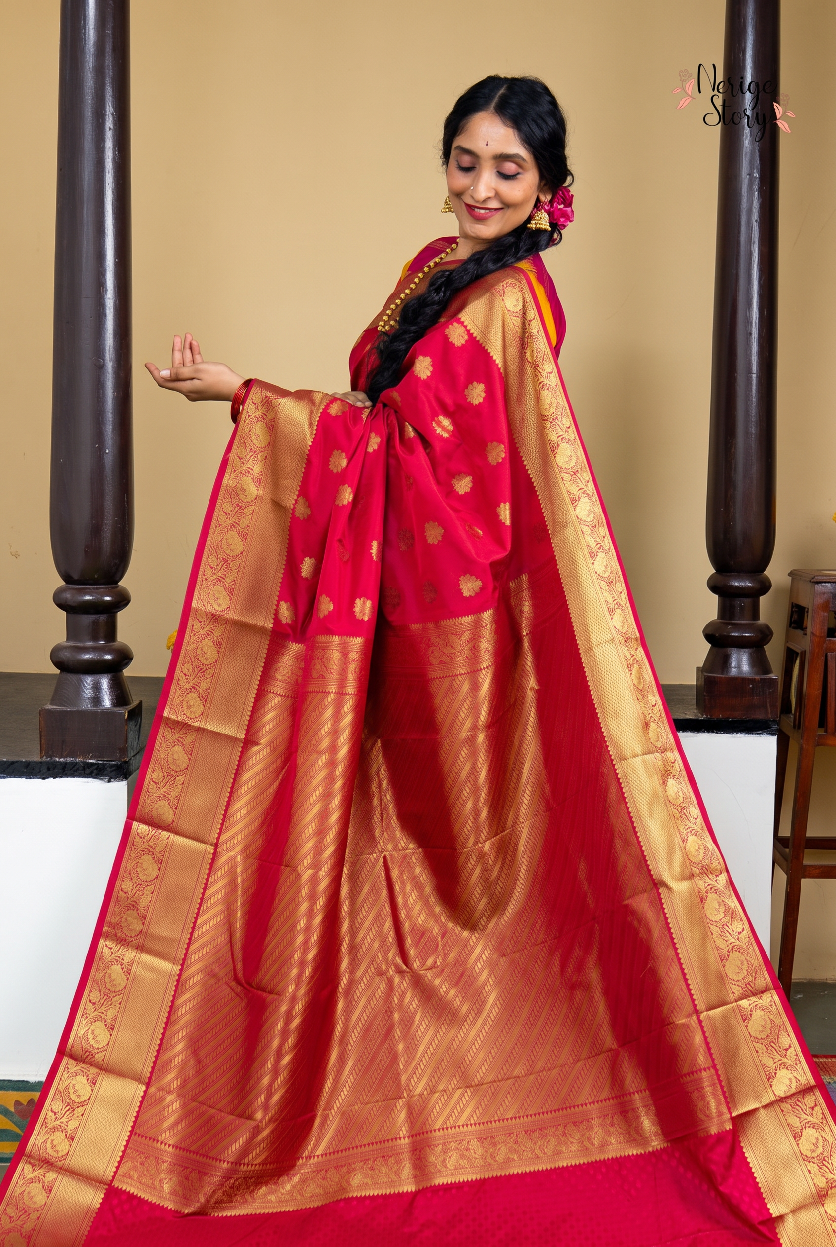 BHUVANESHWARI (புவனேஸ்வரி)